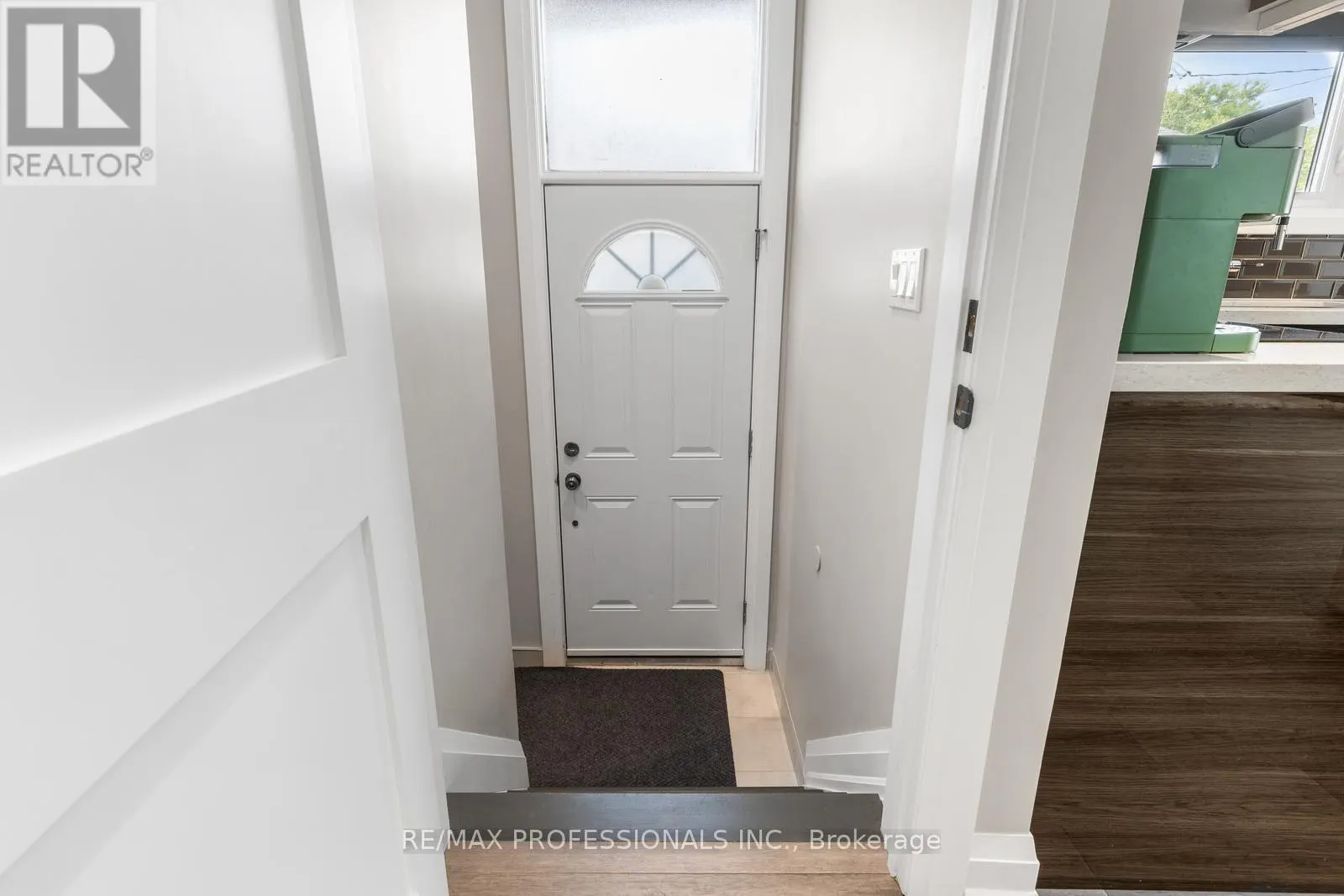 20 BRADBURY CRESCENT