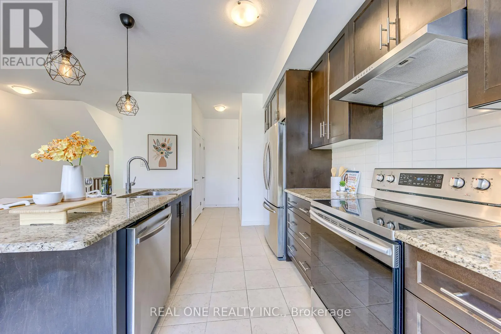 3116 POSTRIDGE DRIVE