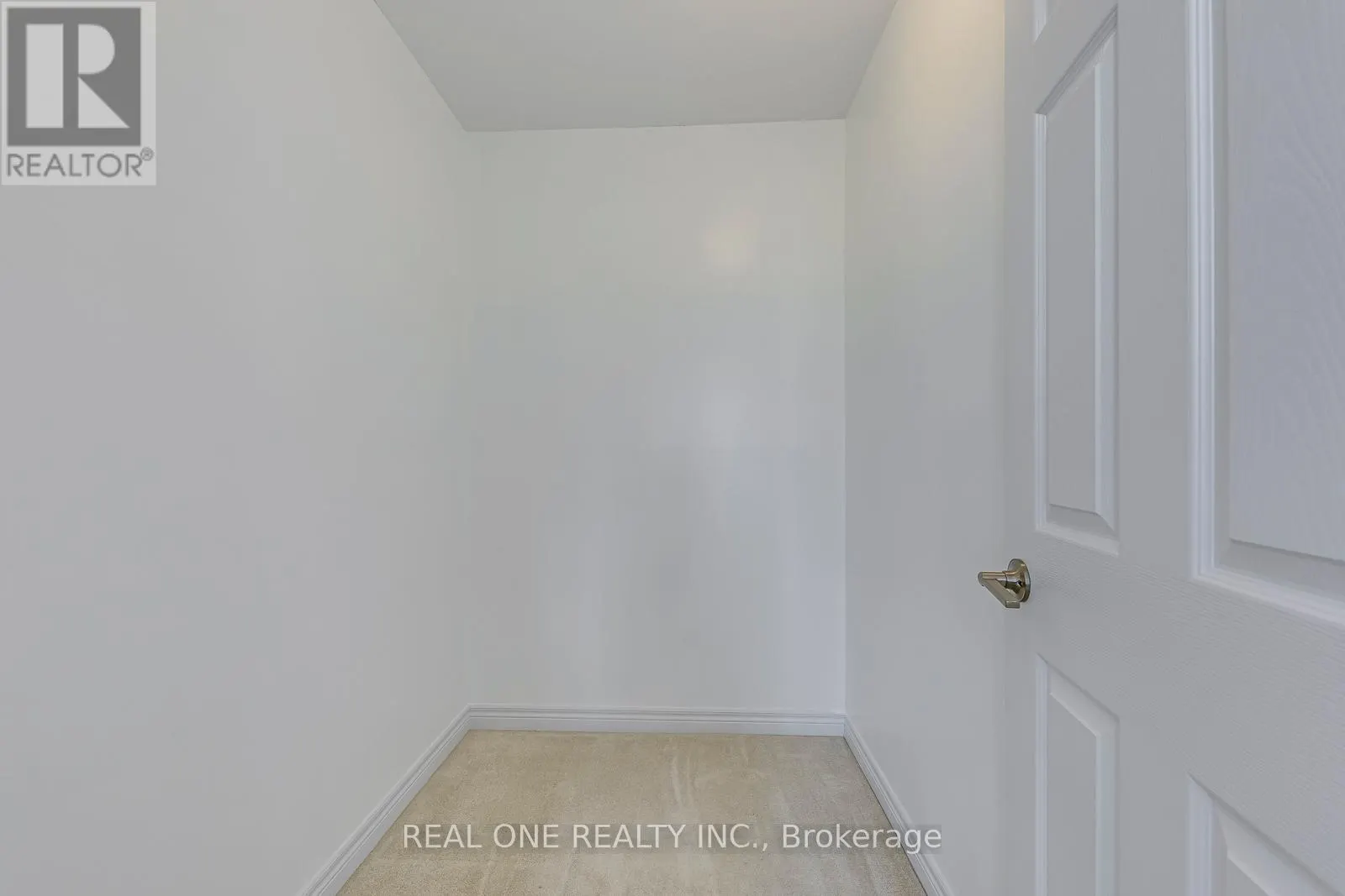 3116 POSTRIDGE DRIVE