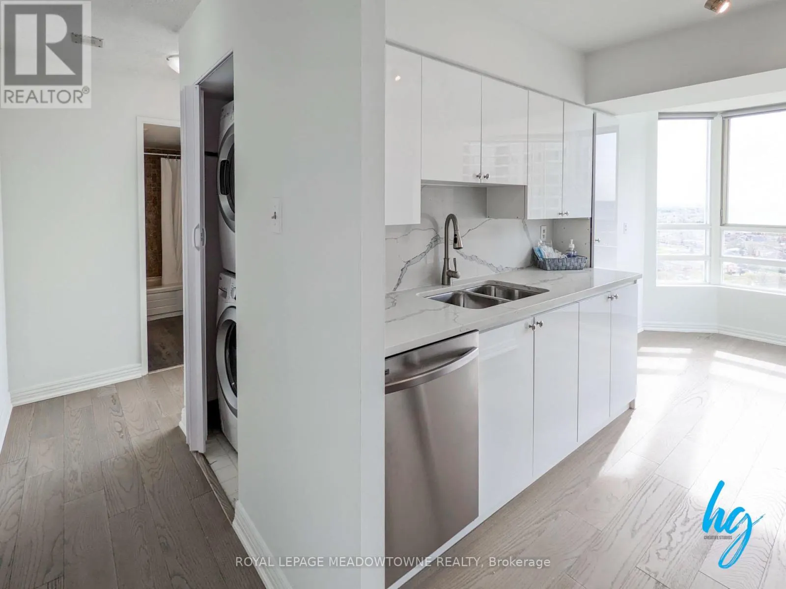 1801 - 50 KINGSBRIDGE GARDEN CIRCLE