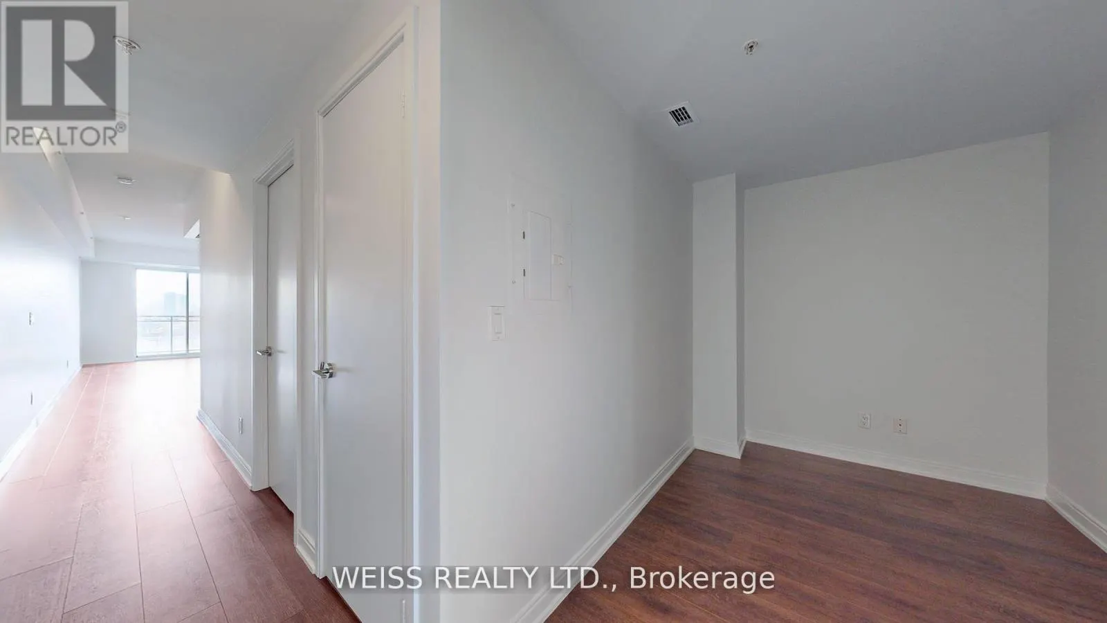 506 - 760 THE QUEENSWAY S