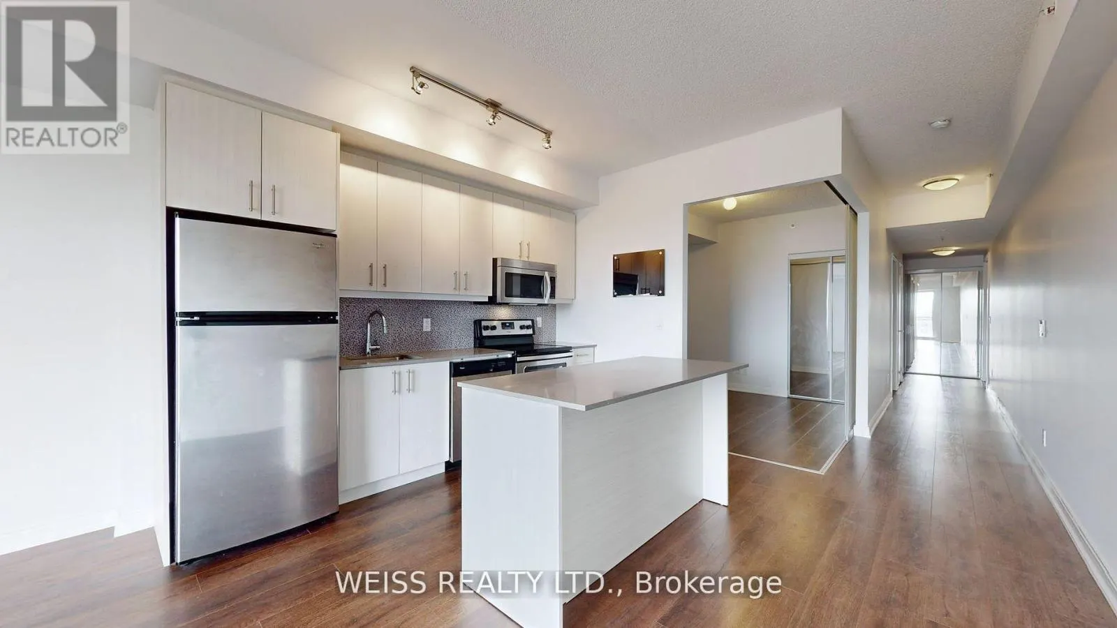 506 - 760 THE QUEENSWAY S