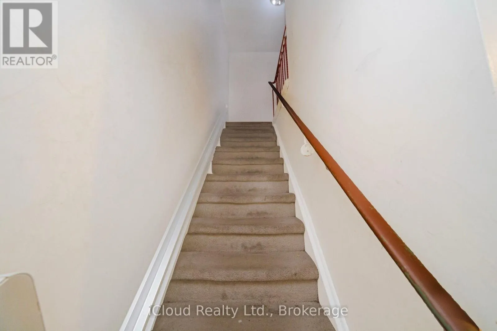 25 - 25 VODDEN COURT