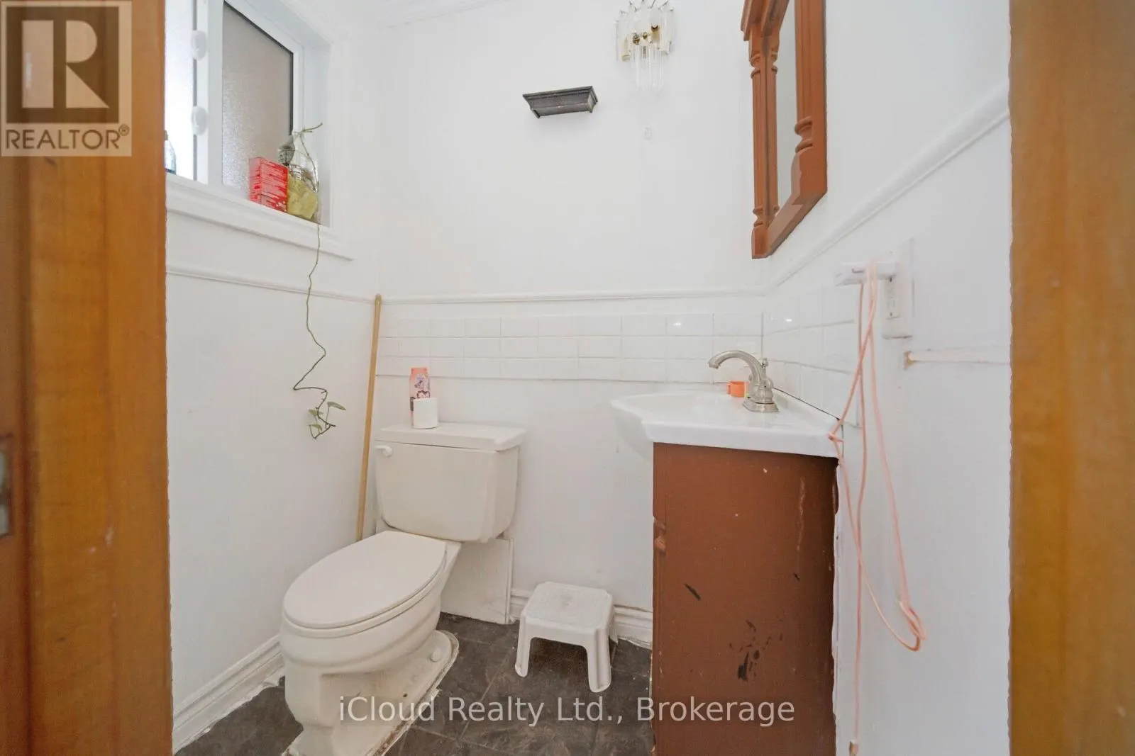 25 - 25 VODDEN COURT