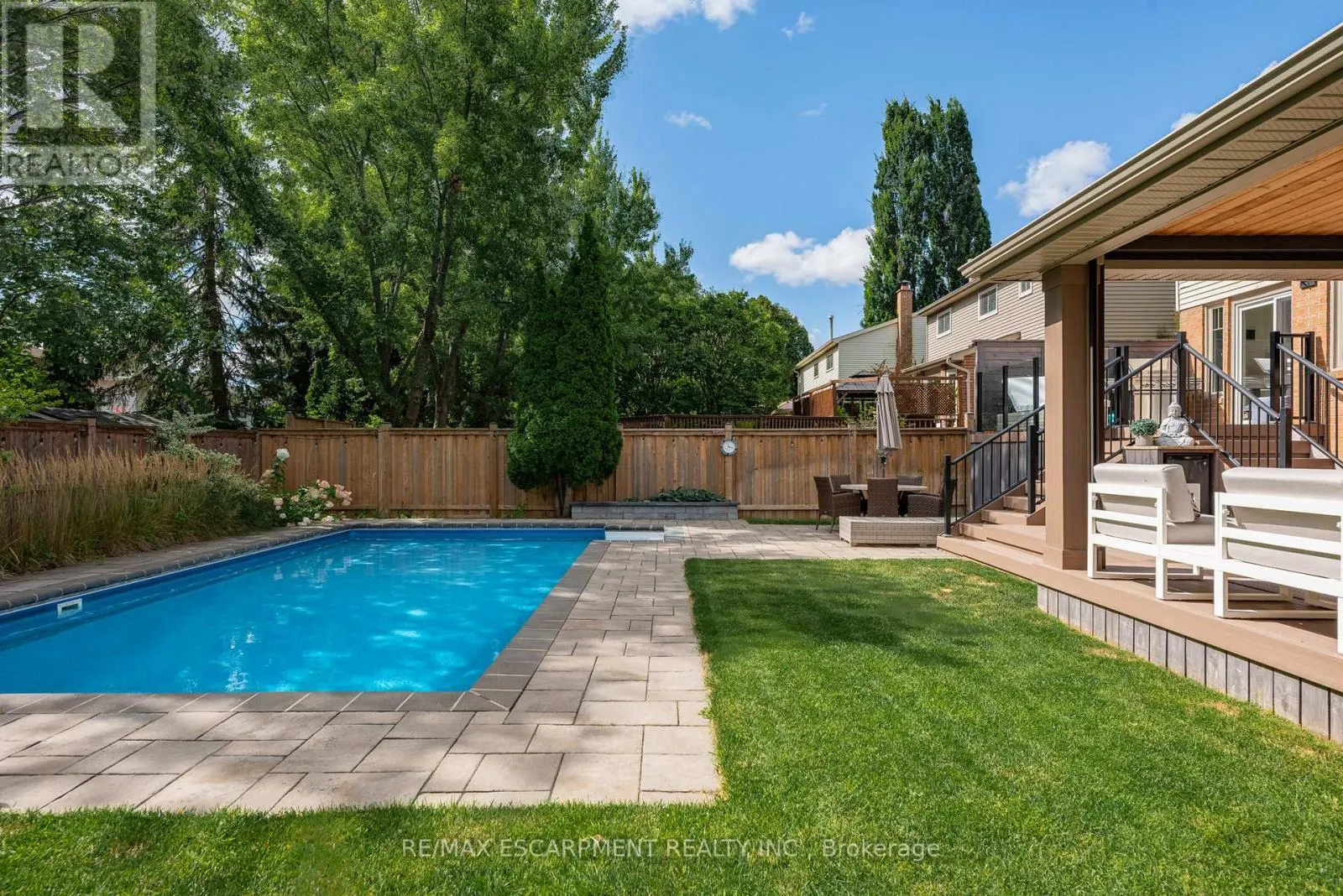 2130 WINDING WAY