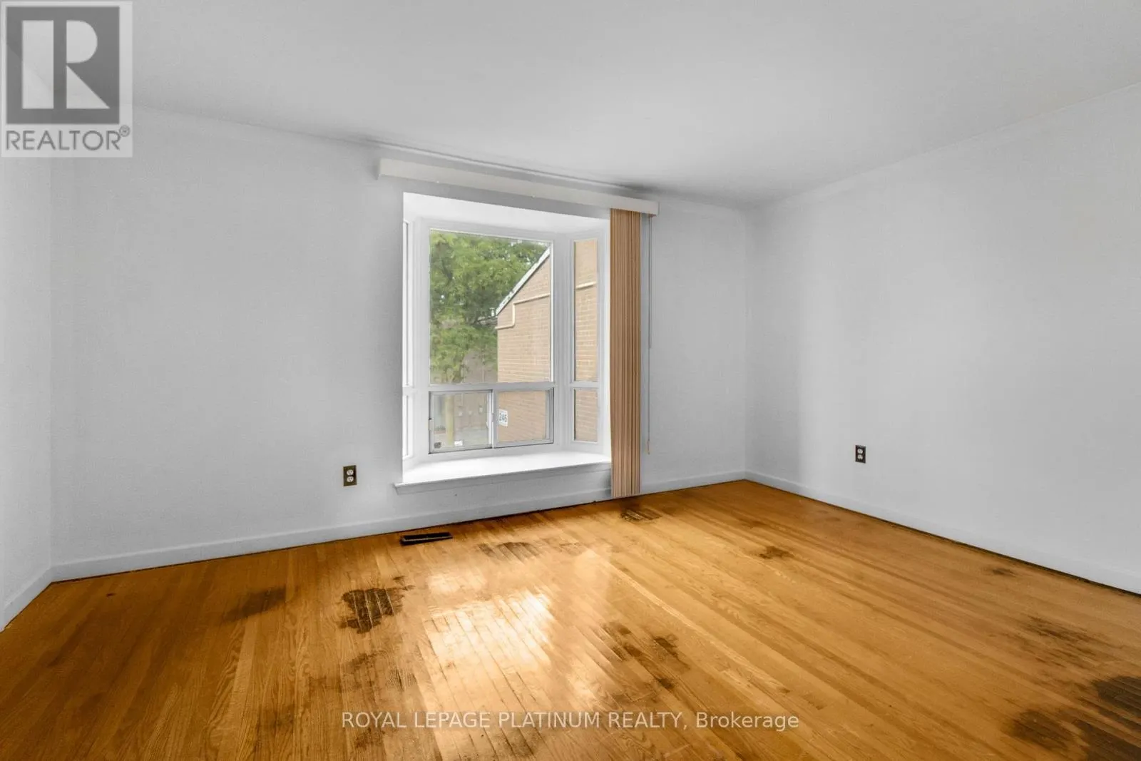 48 - 246 JOHN GARLAND BOULEVARD