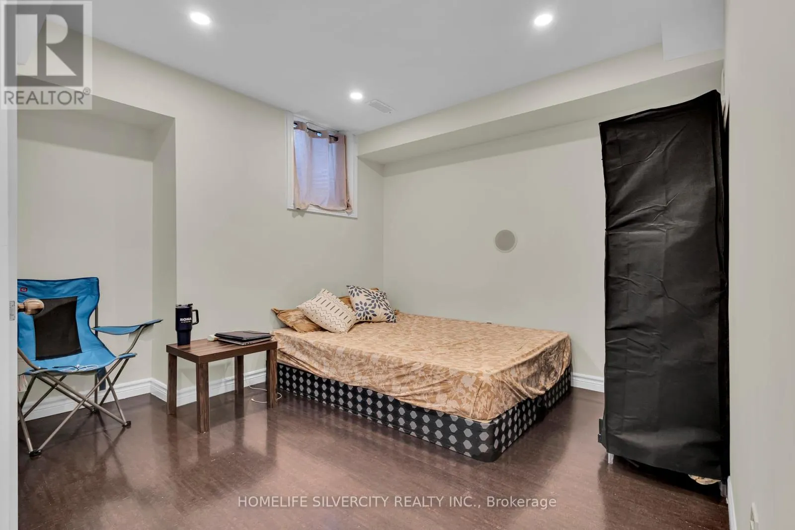 38 GEORGE ROBINSON DRIVE