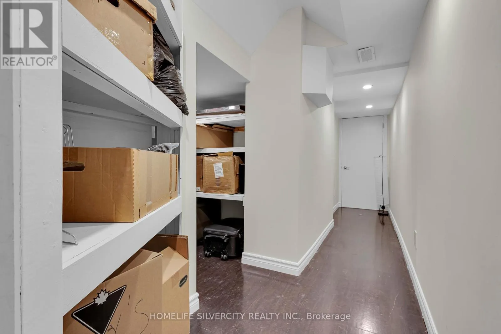 38 GEORGE ROBINSON DRIVE