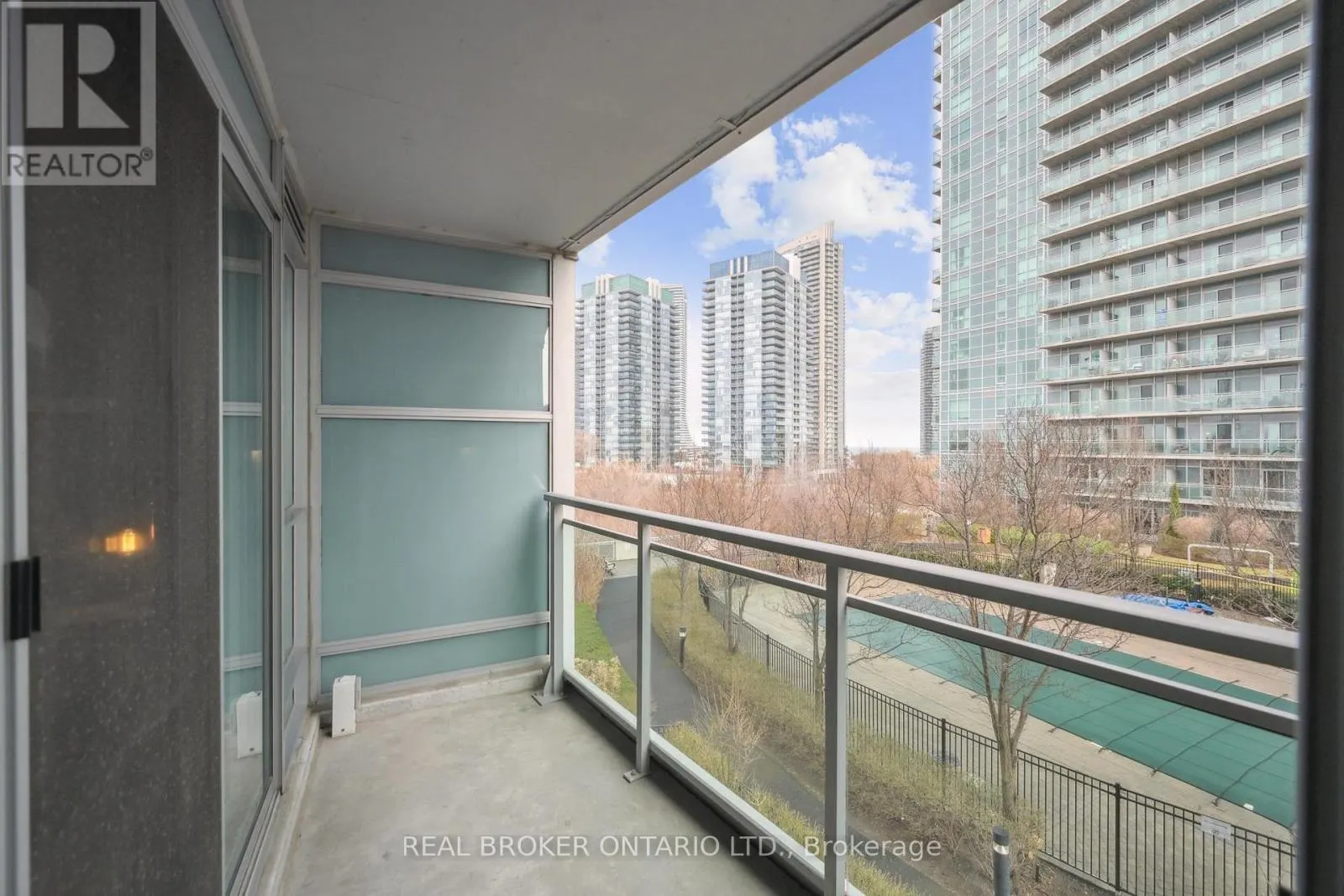 608 - 185 LEGION ROAD N