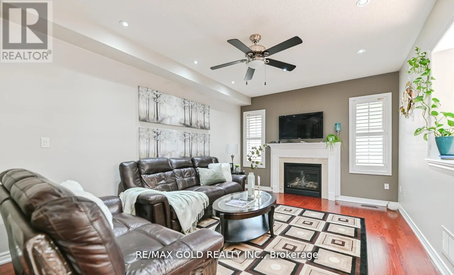 54 GAMSON CRESCENT