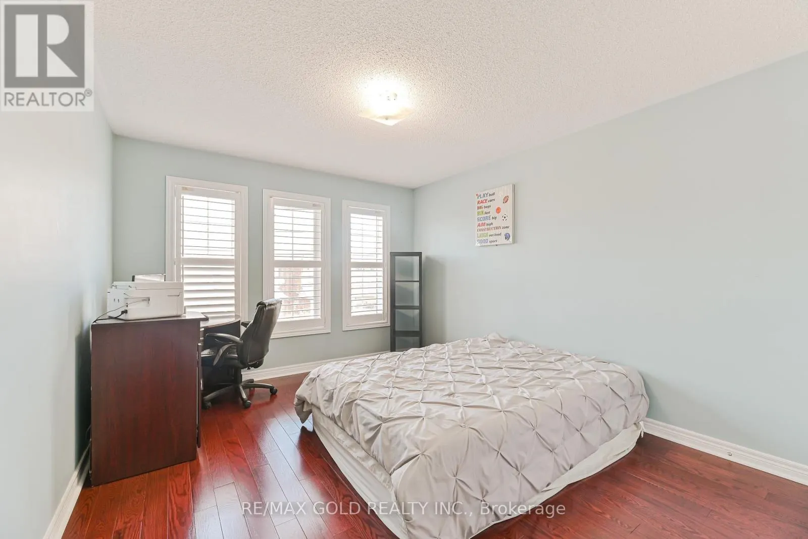 54 GAMSON CRESCENT