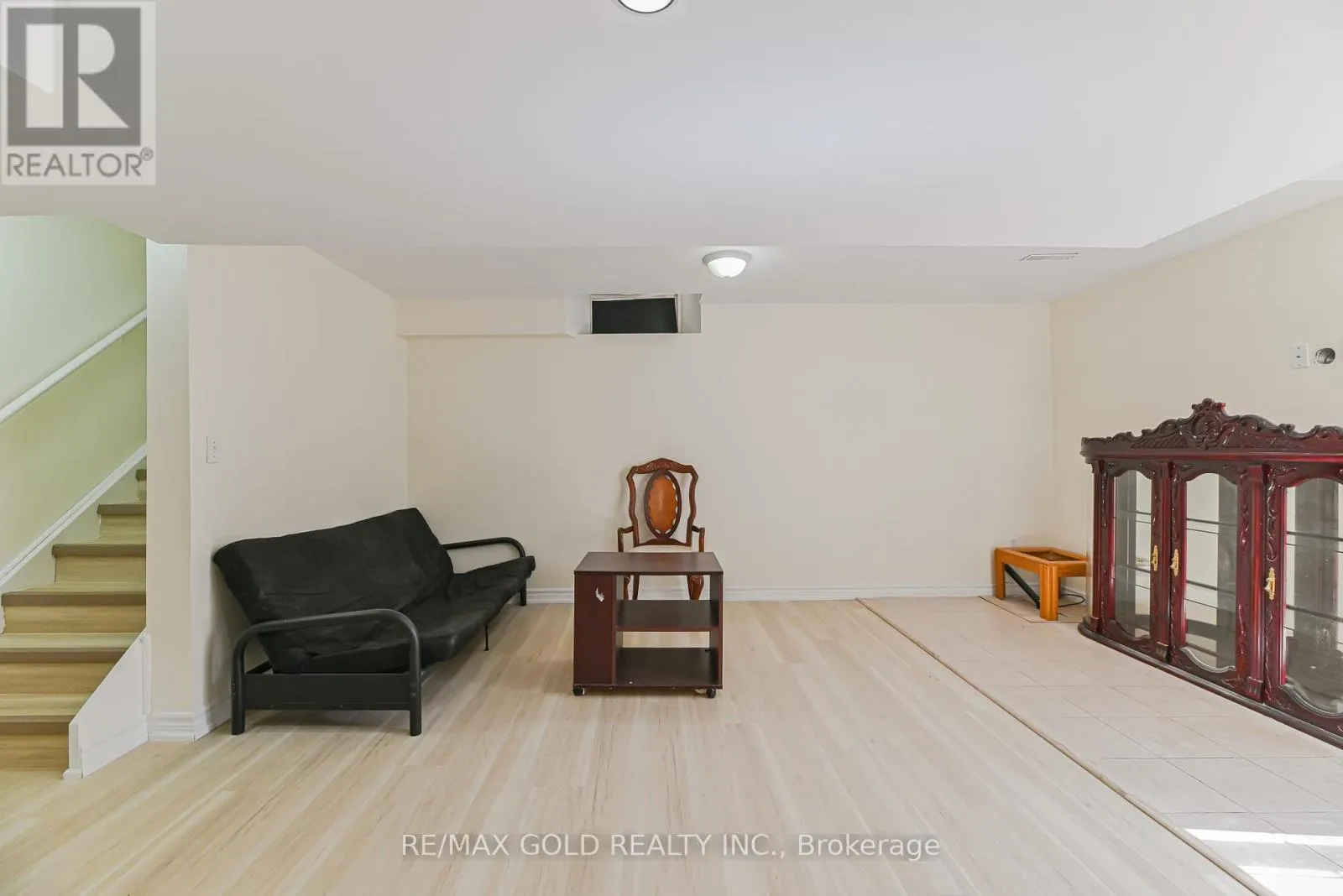 54 GAMSON CRESCENT