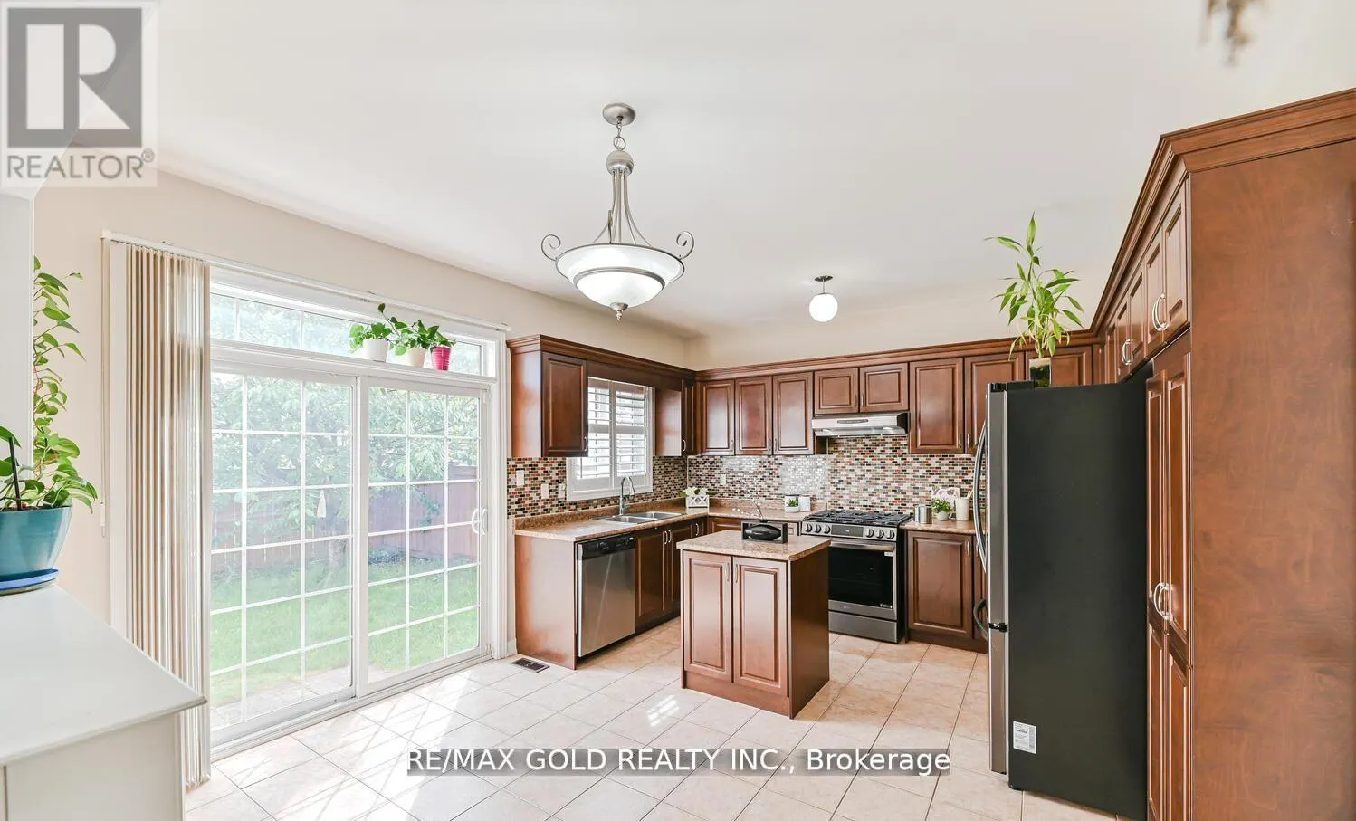 54 GAMSON CRESCENT