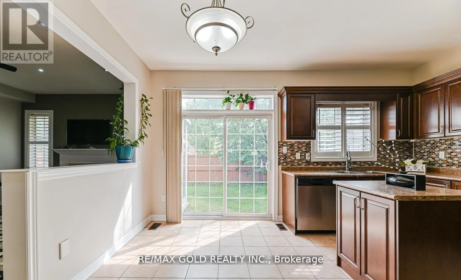 54 GAMSON CRESCENT