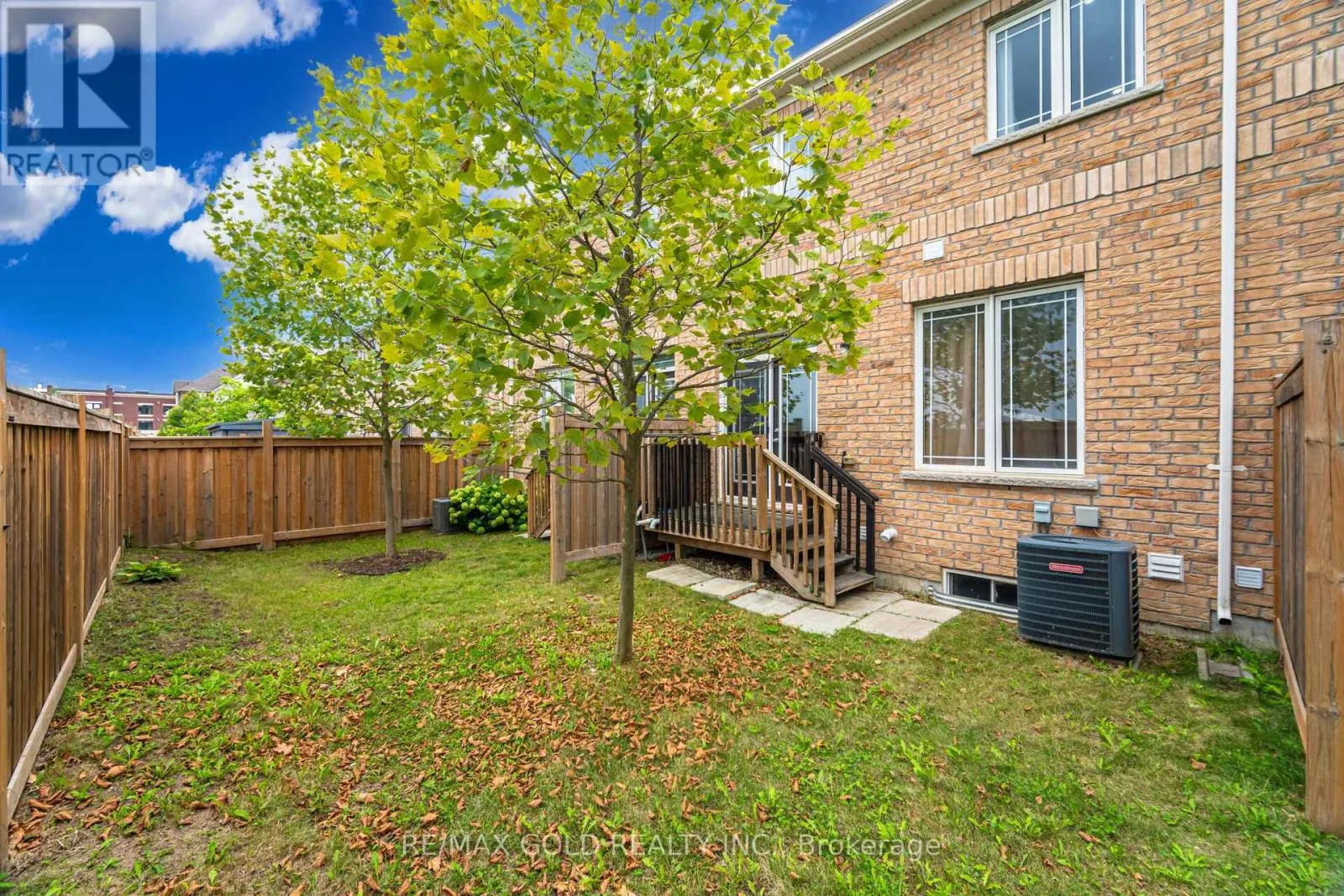 62 VALLEY LANE