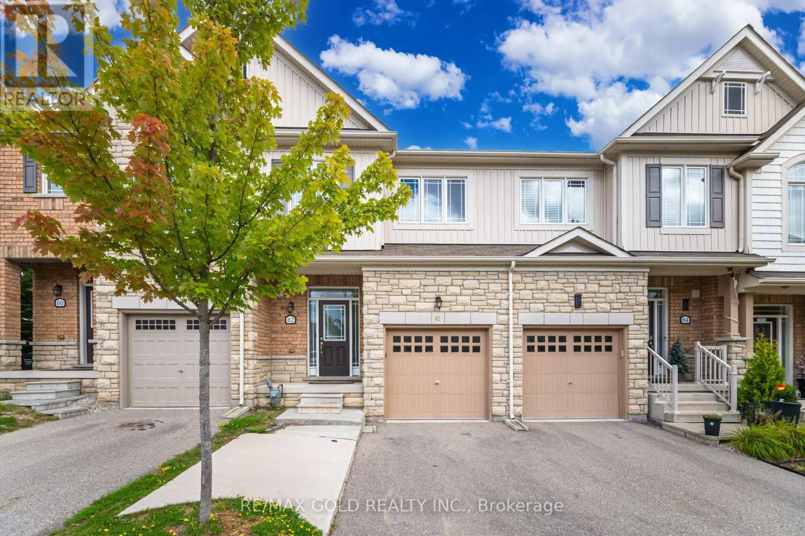 62 VALLEY LANE