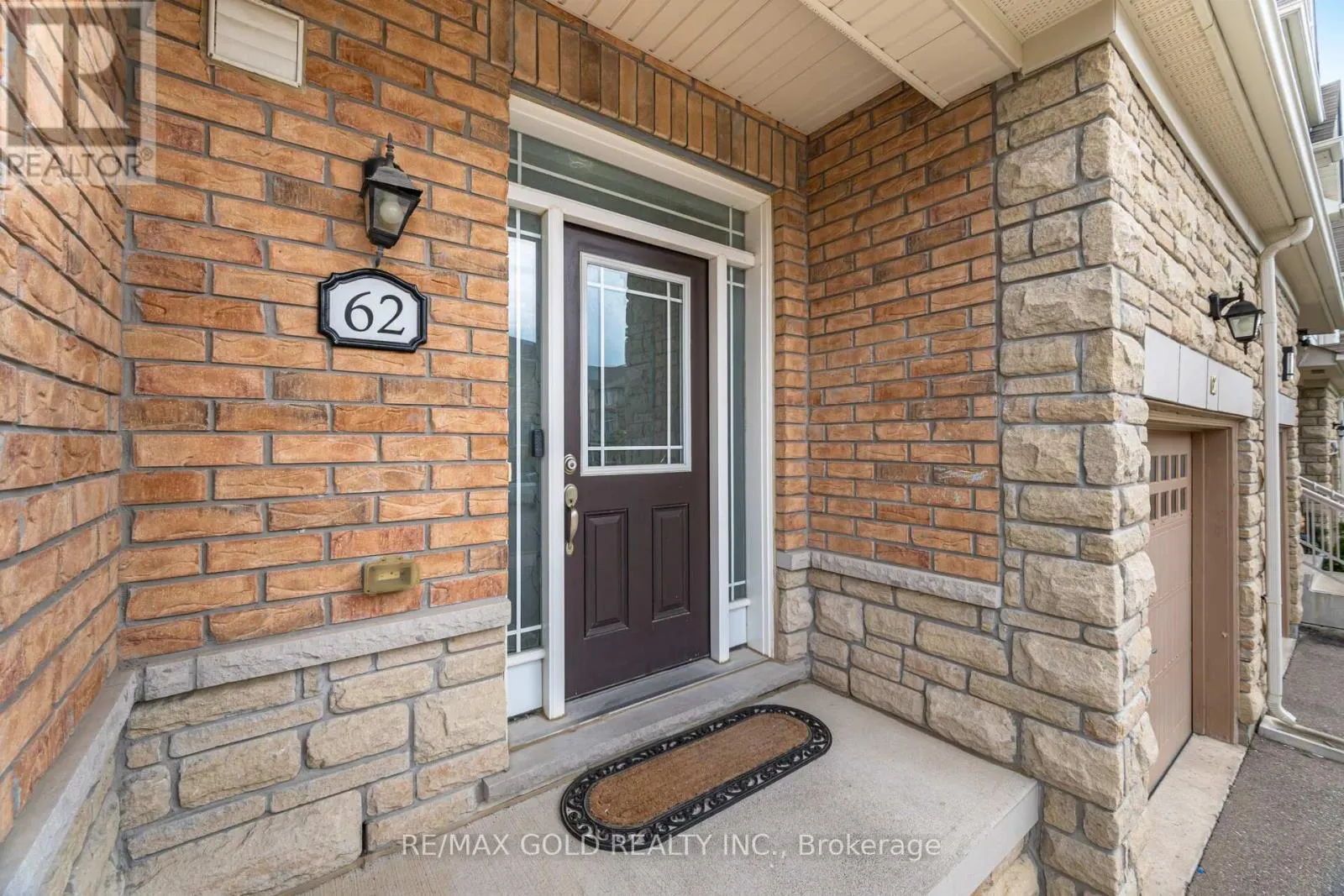 62 VALLEY LANE