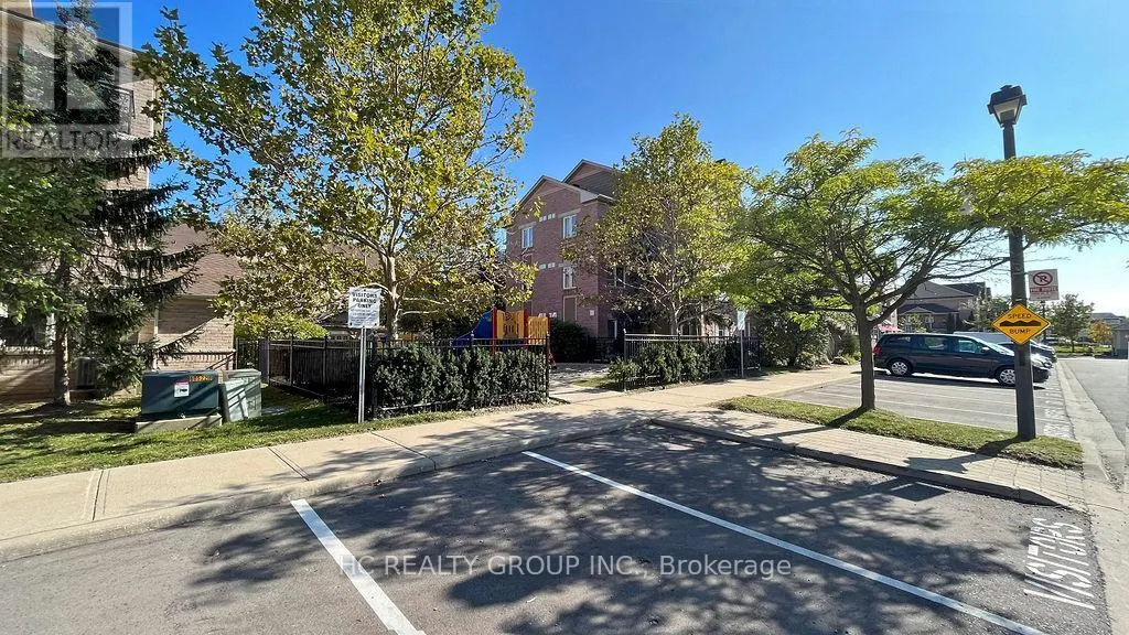 268 - 4975 SOUTHAMPTON DRIVE
