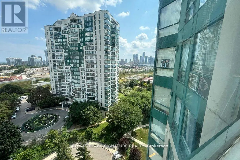 1405 - 4470 TUCANA COURT