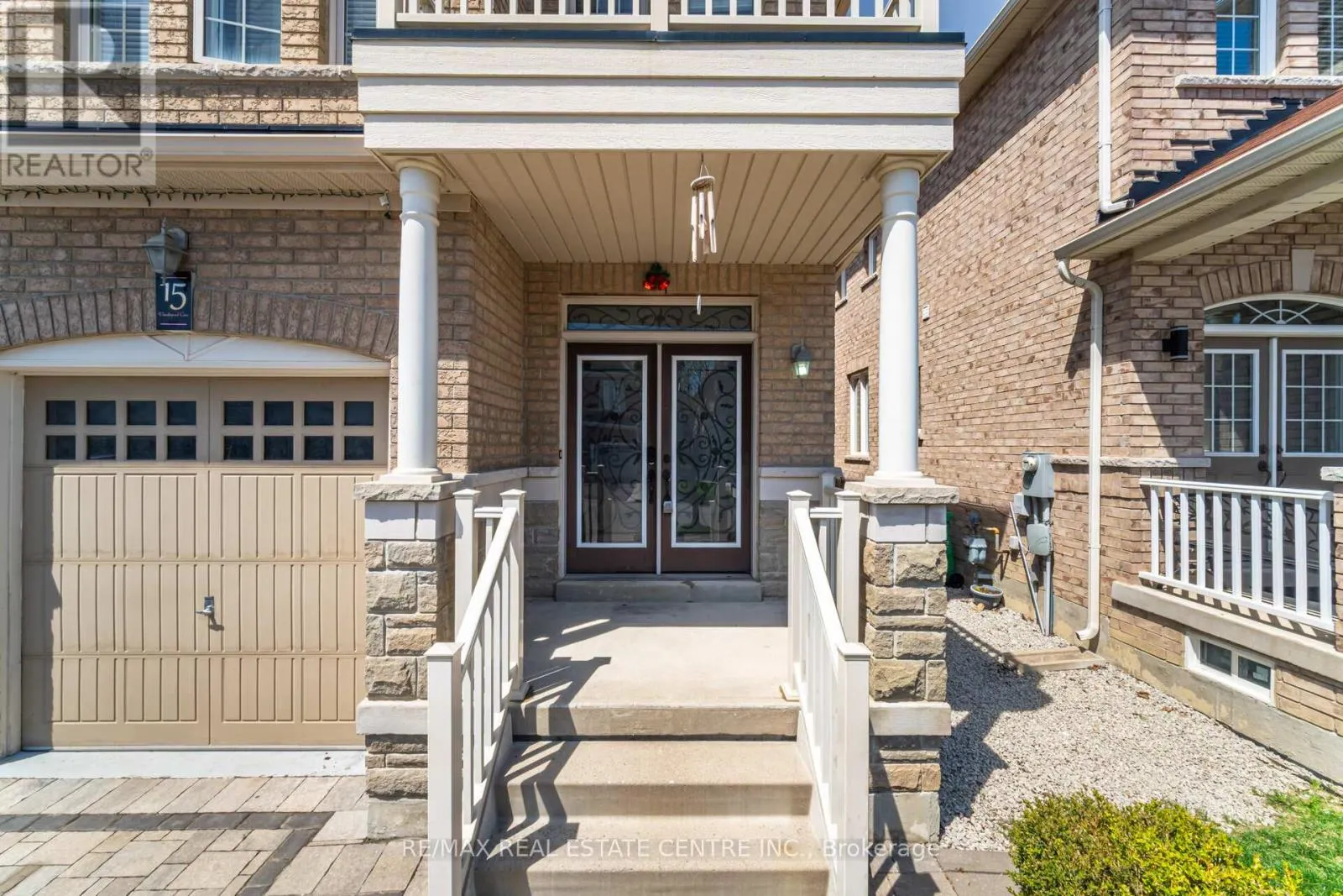 15 VANDERPOOL CRESCENT