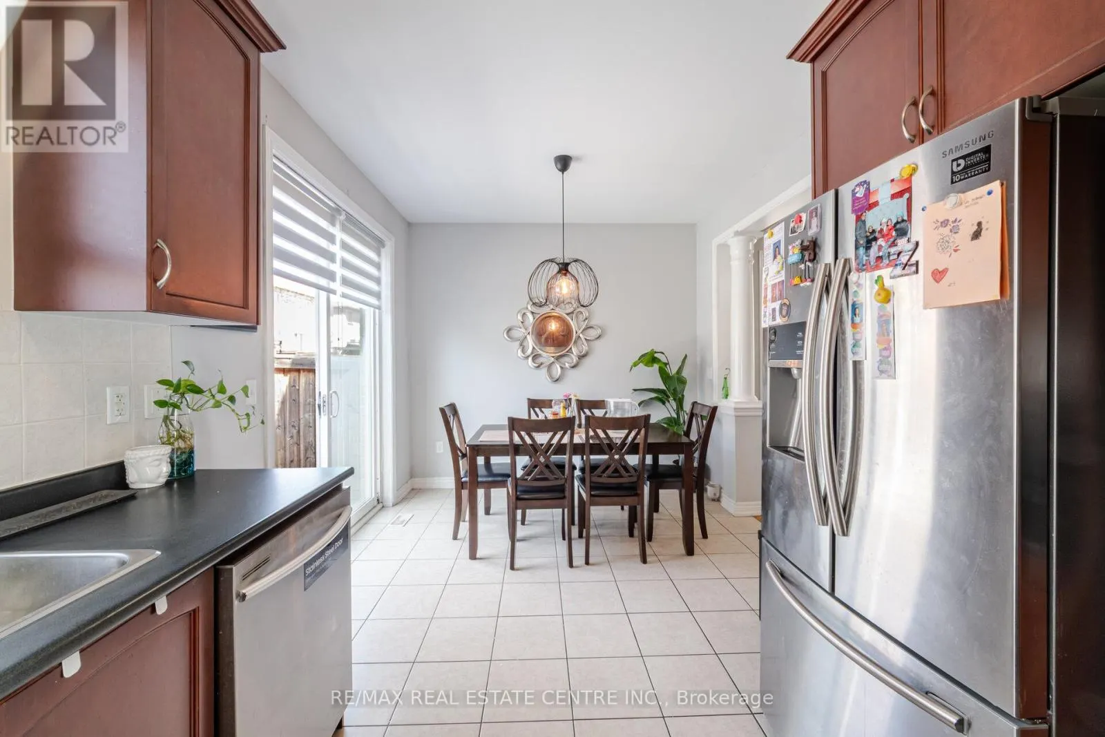 15 VANDERPOOL CRESCENT