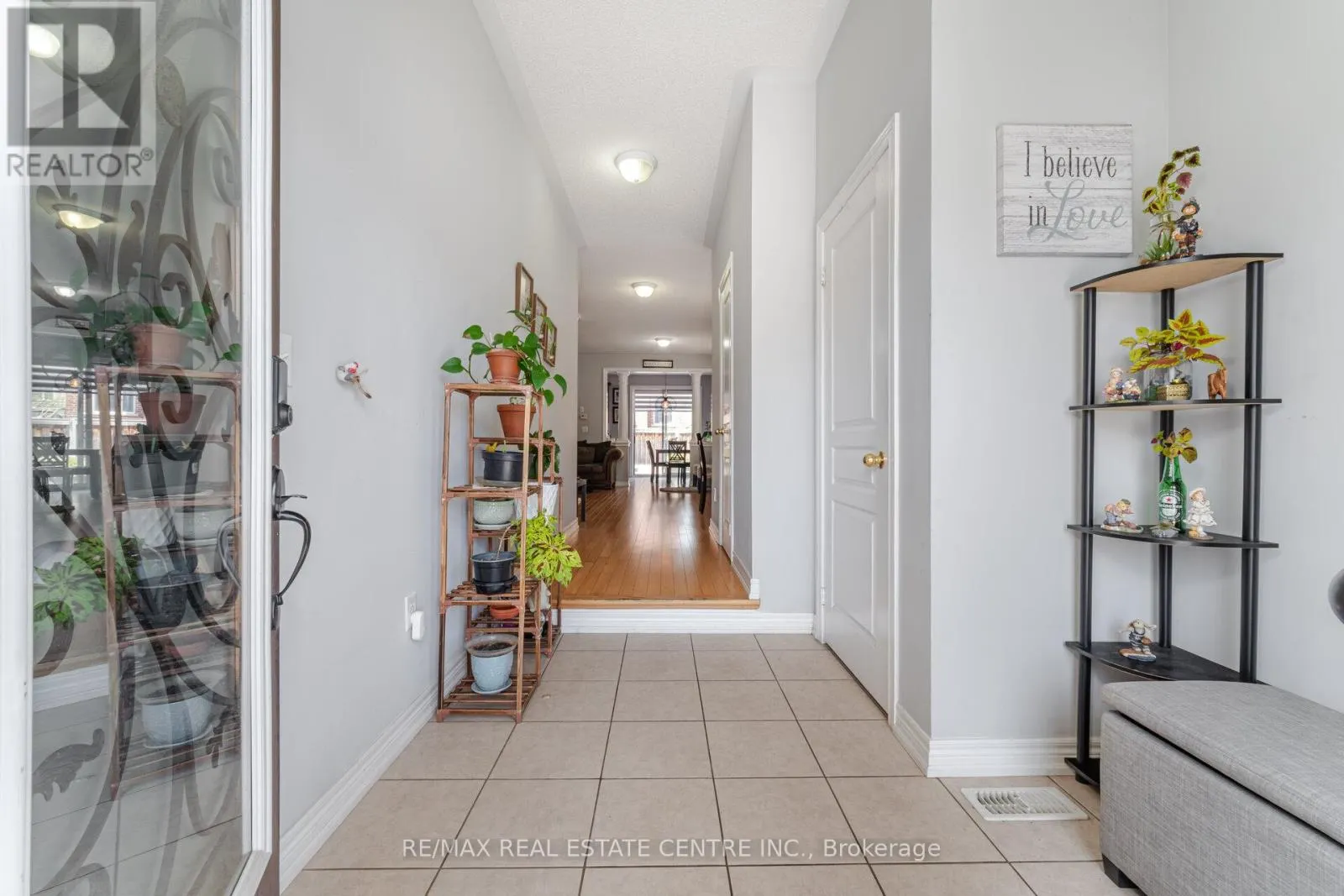 15 VANDERPOOL CRESCENT