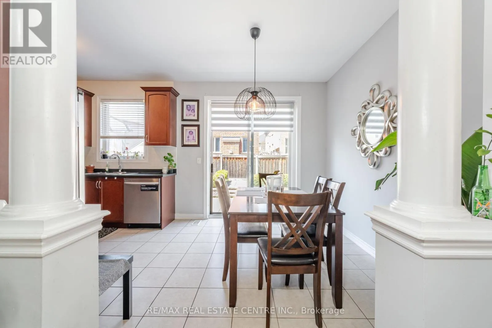 15 VANDERPOOL CRESCENT