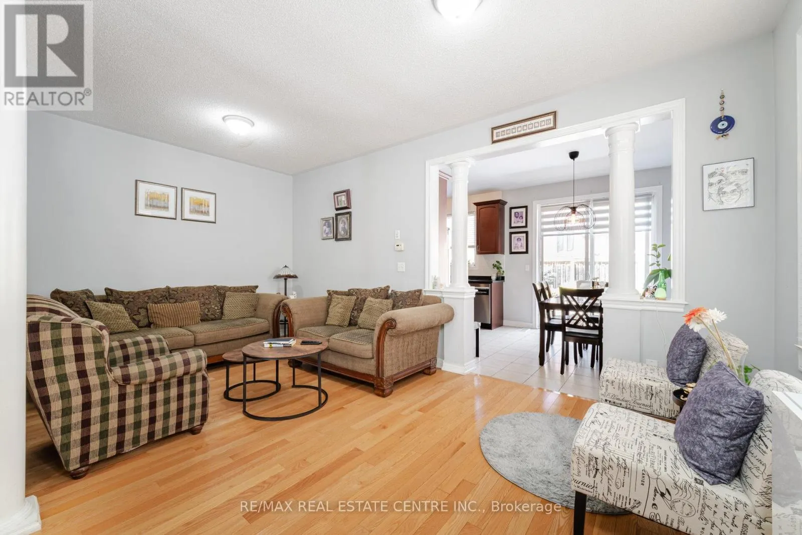 15 VANDERPOOL CRESCENT