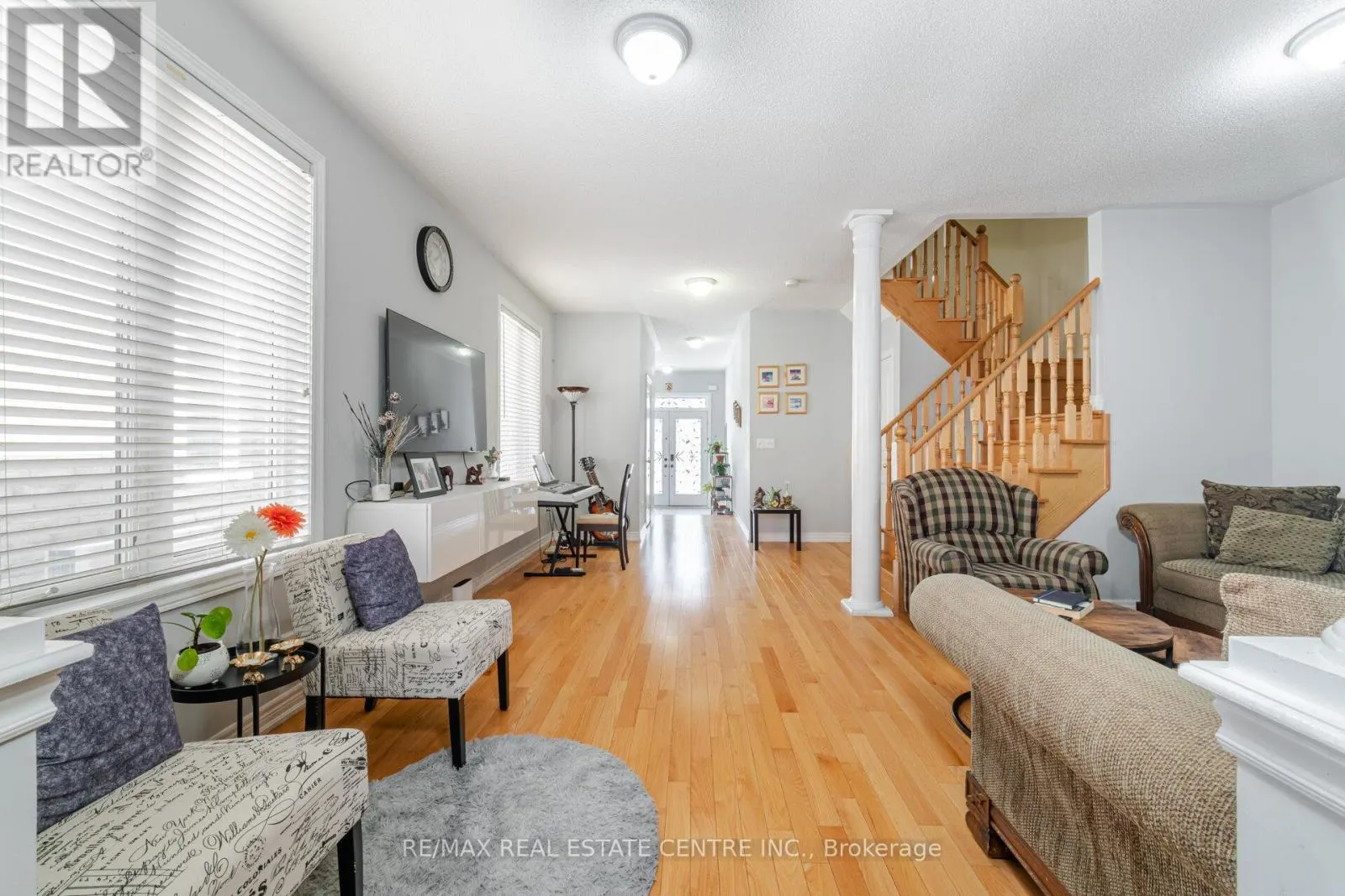 15 VANDERPOOL CRESCENT