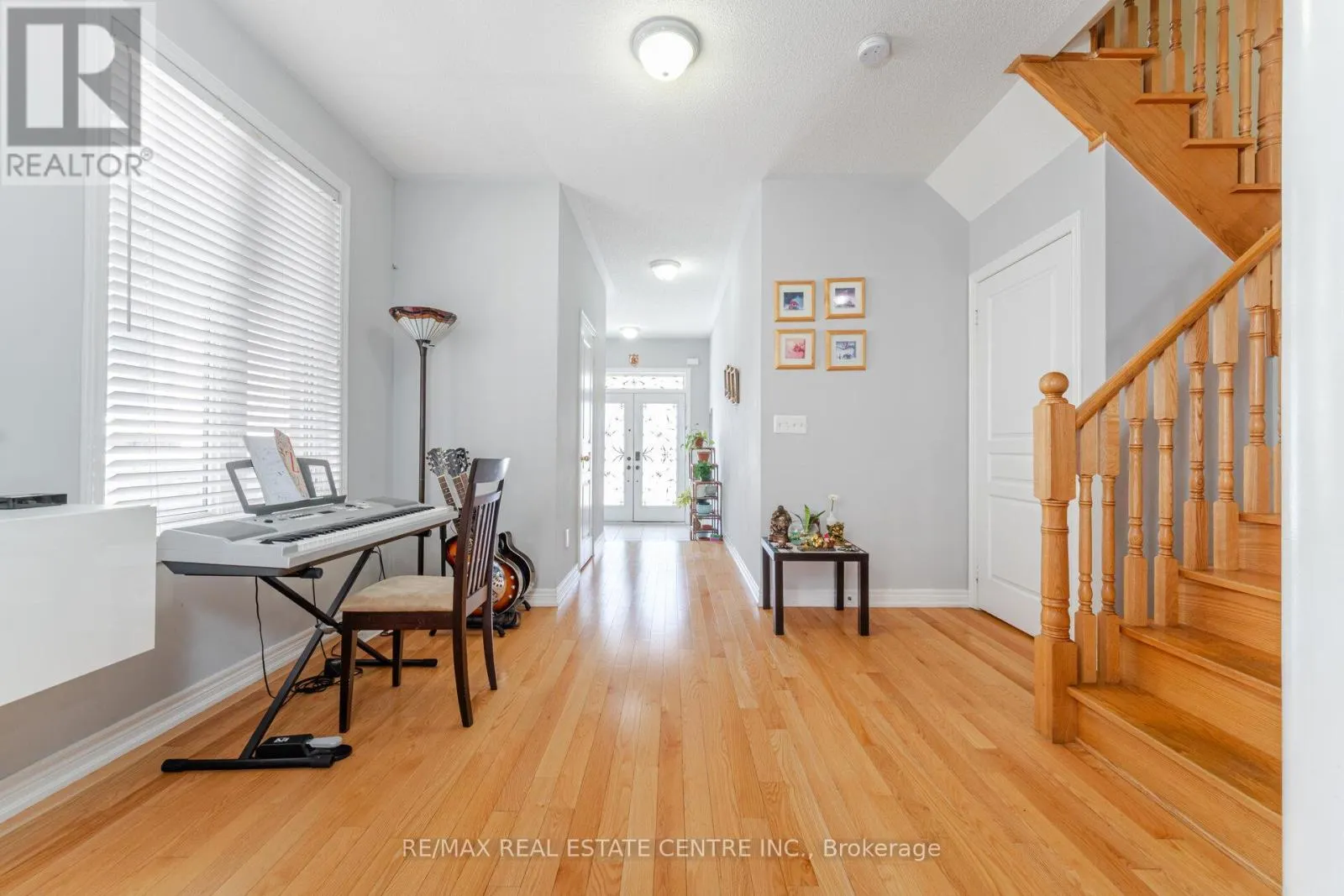 15 VANDERPOOL CRESCENT