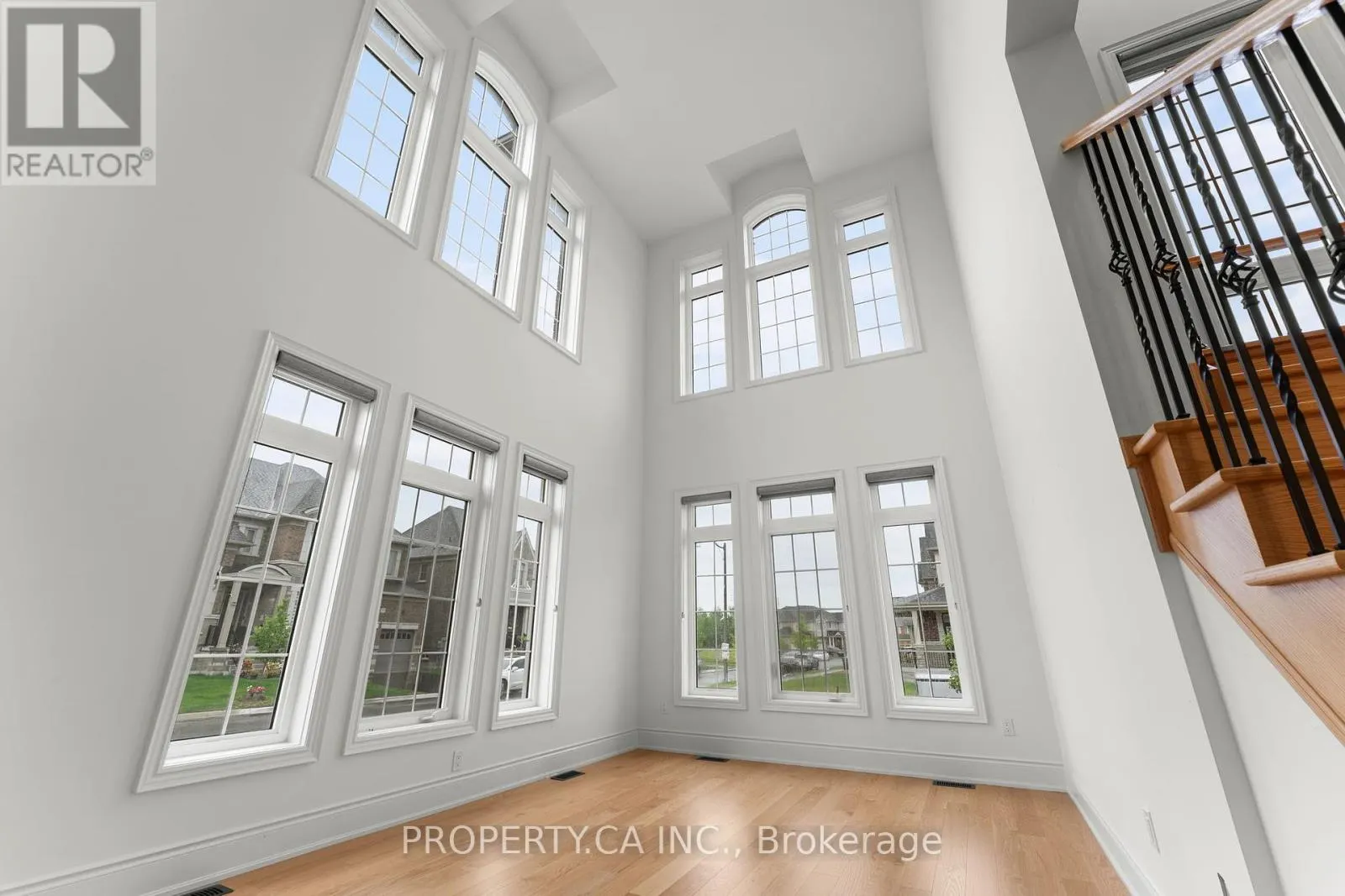 32 VALLEYWEST ROAD