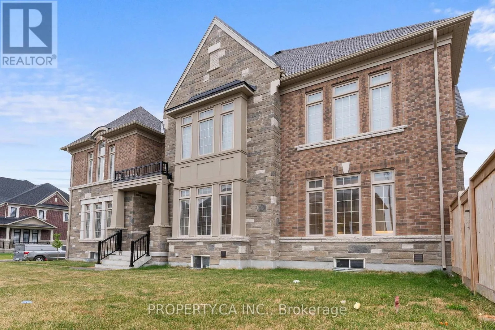 32 VALLEYWEST ROAD