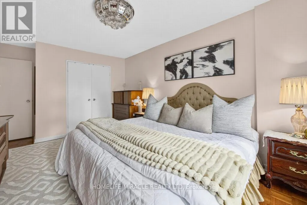 509 - 1580 MISSISSAUGA VALLEY BOULEVARD