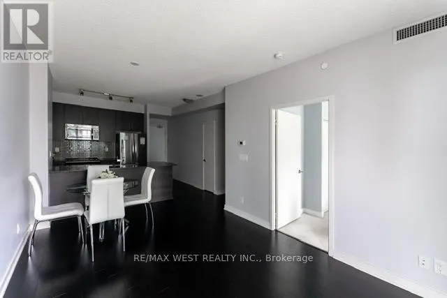 903 - 4011 BRICKSTONE MEWS