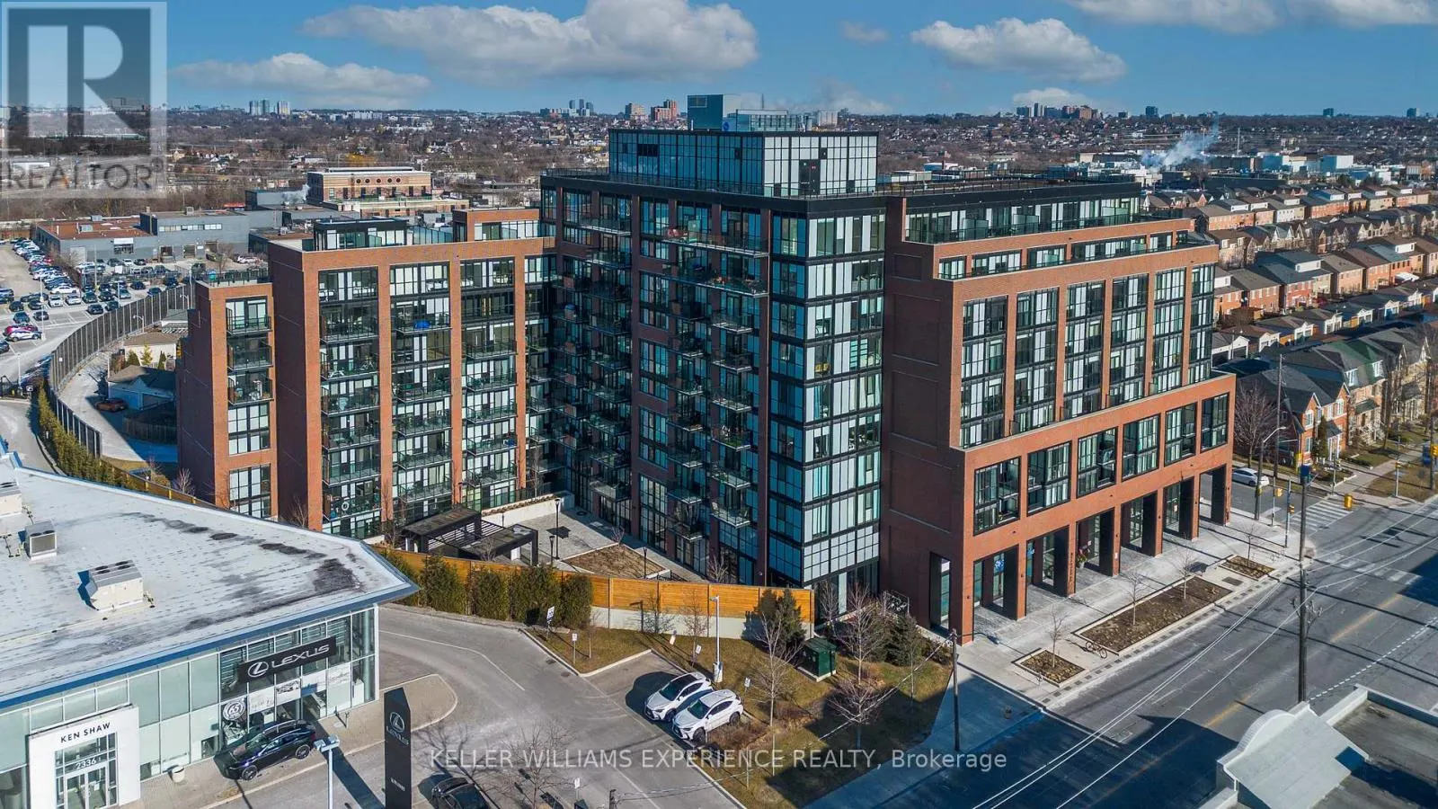 118 - 2300 ST CLAIR AVENUE W