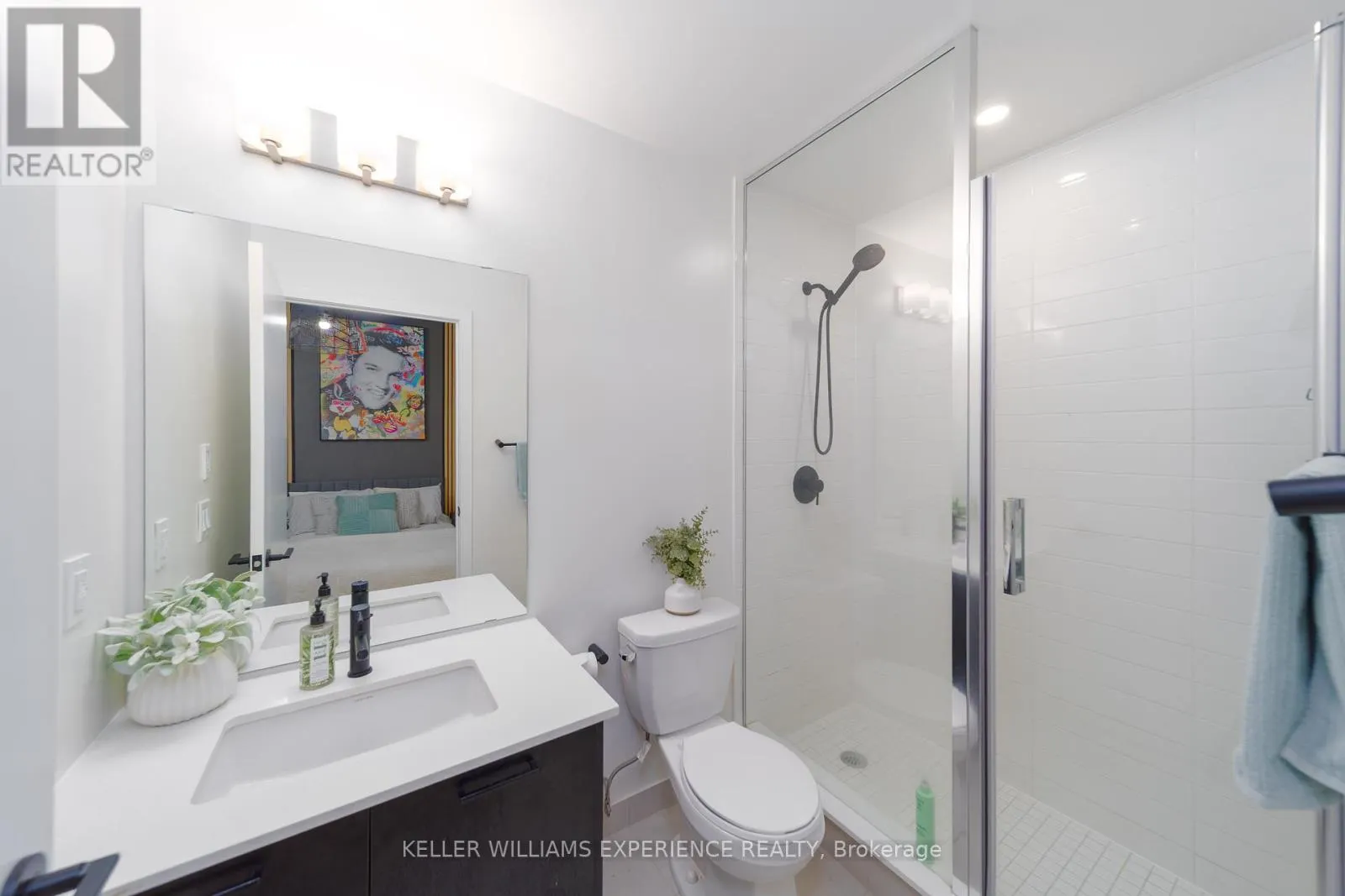 118 - 2300 ST CLAIR AVENUE W