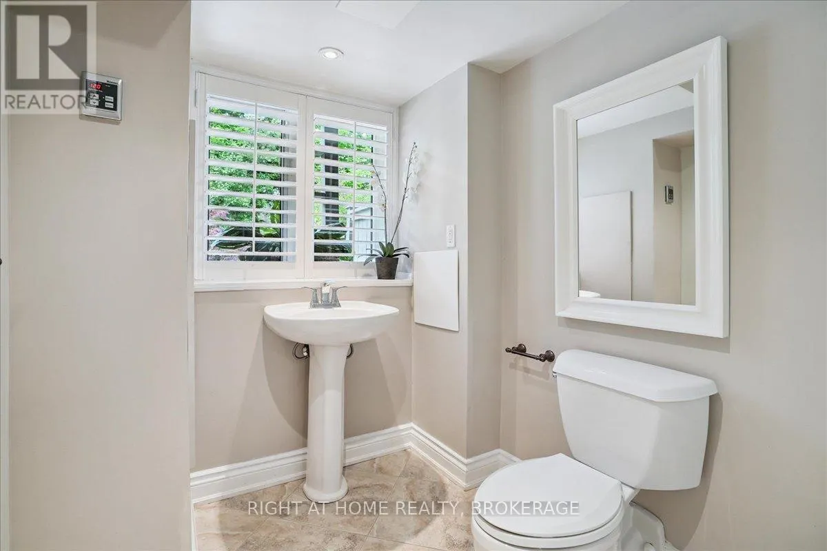 14 - 1267 DORVAL DRIVE SE