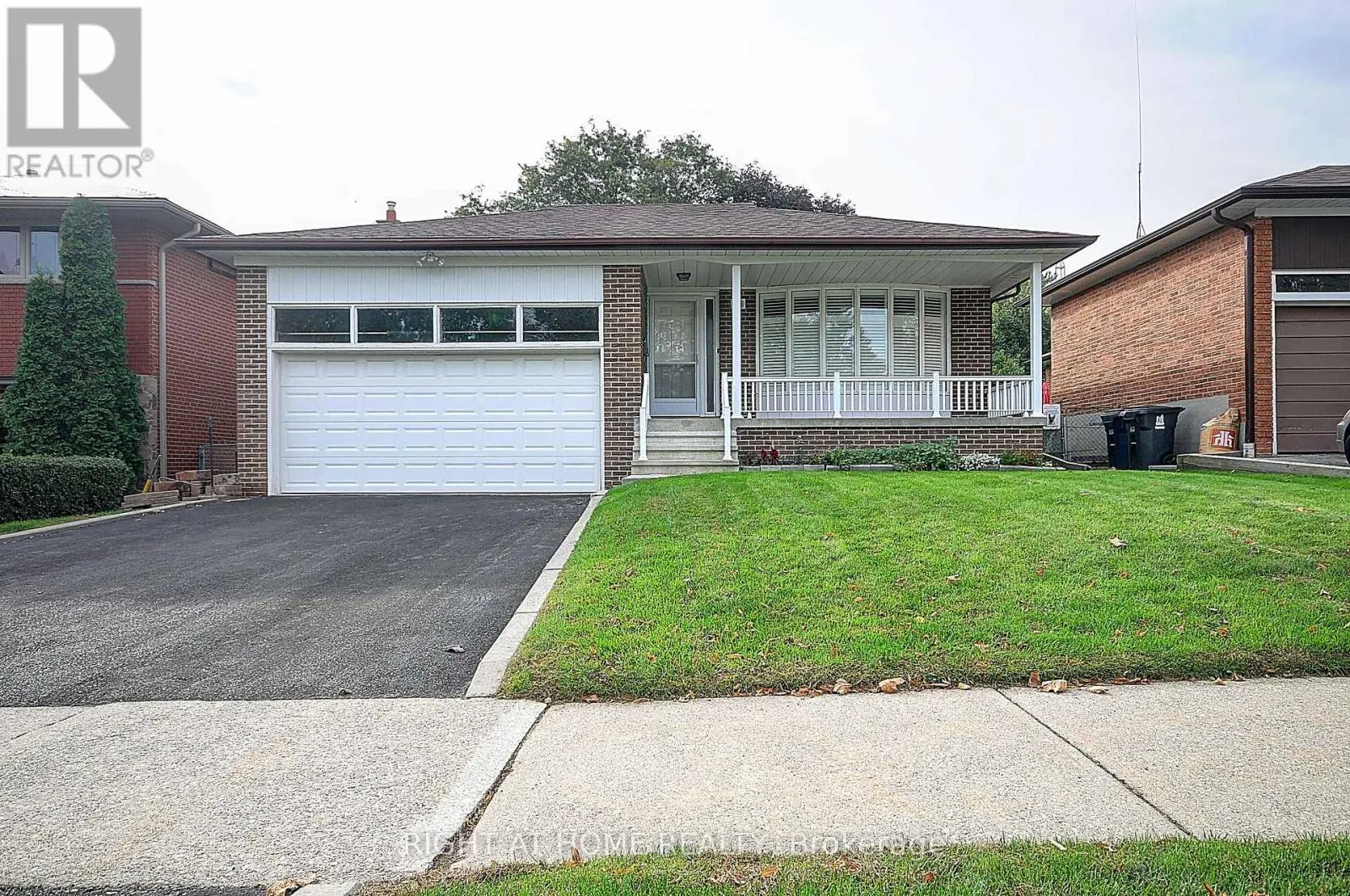 43 HAMPTONBROOK DRIVE