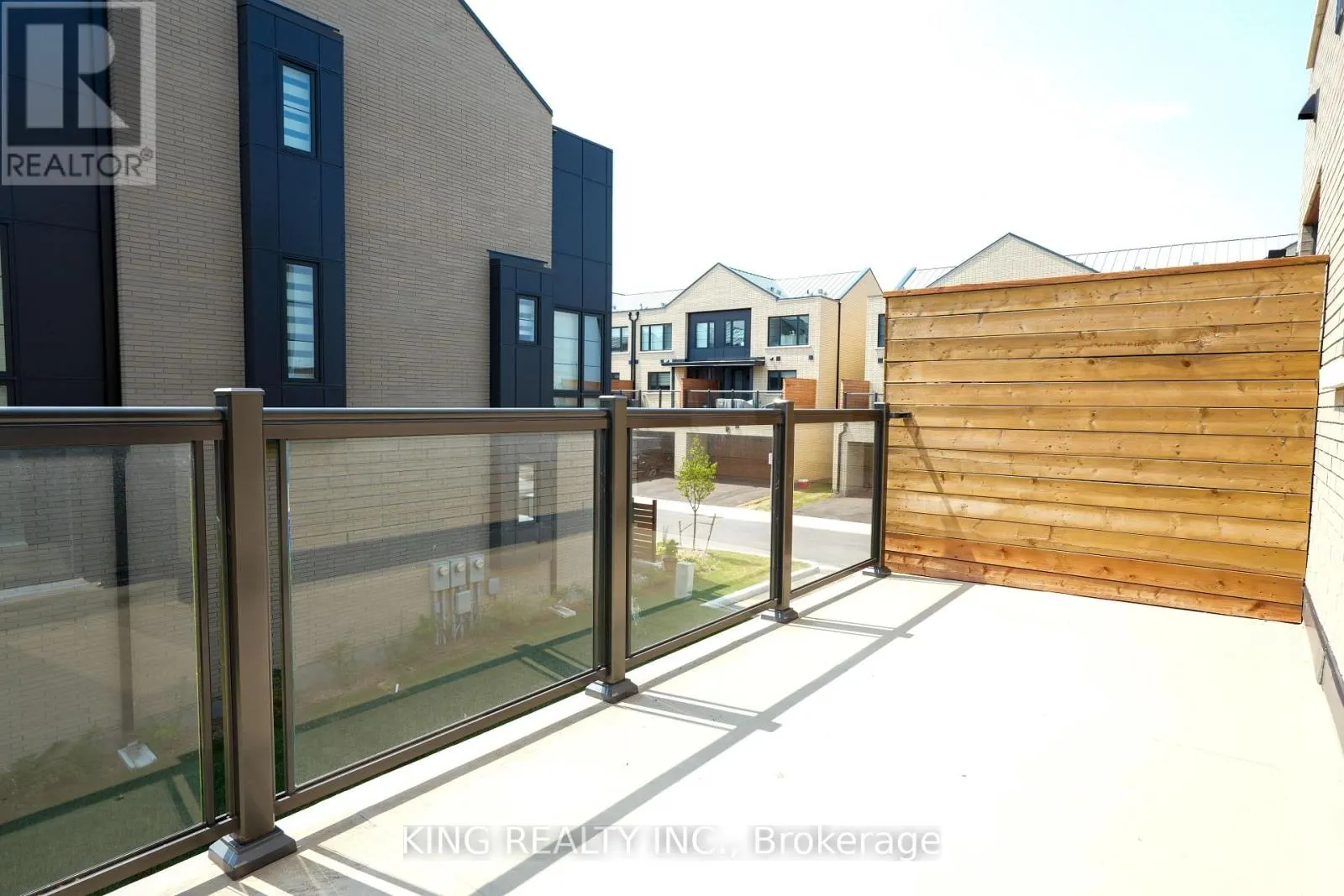 52 - 2273 TURNBERRY ROAD