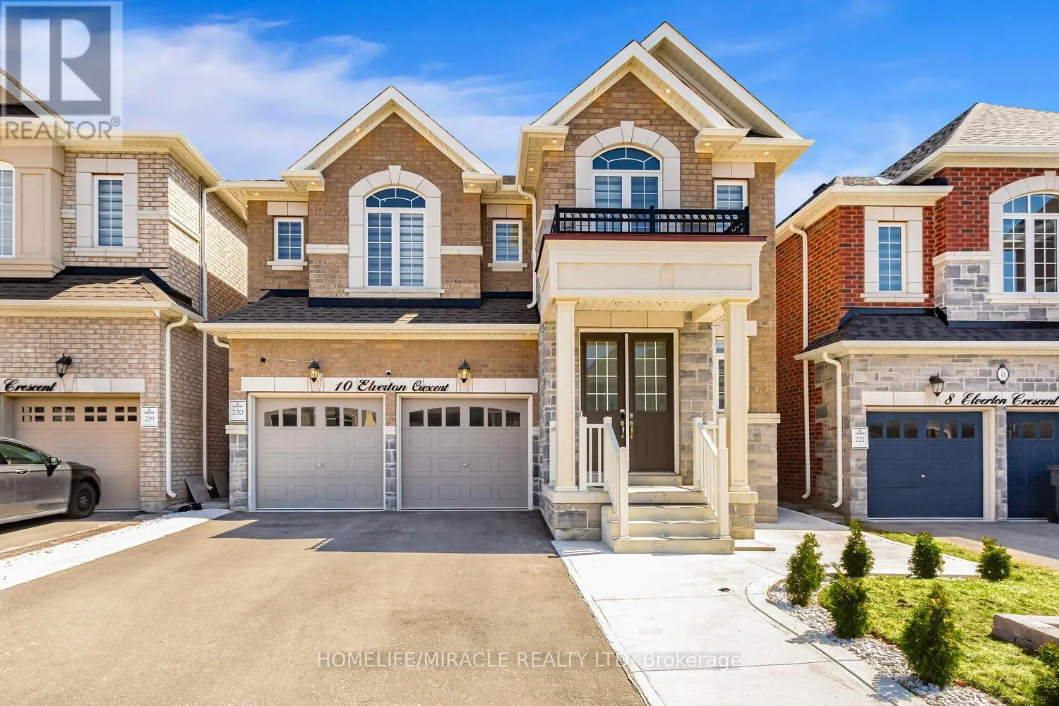10 ELVERTON CRESCENT