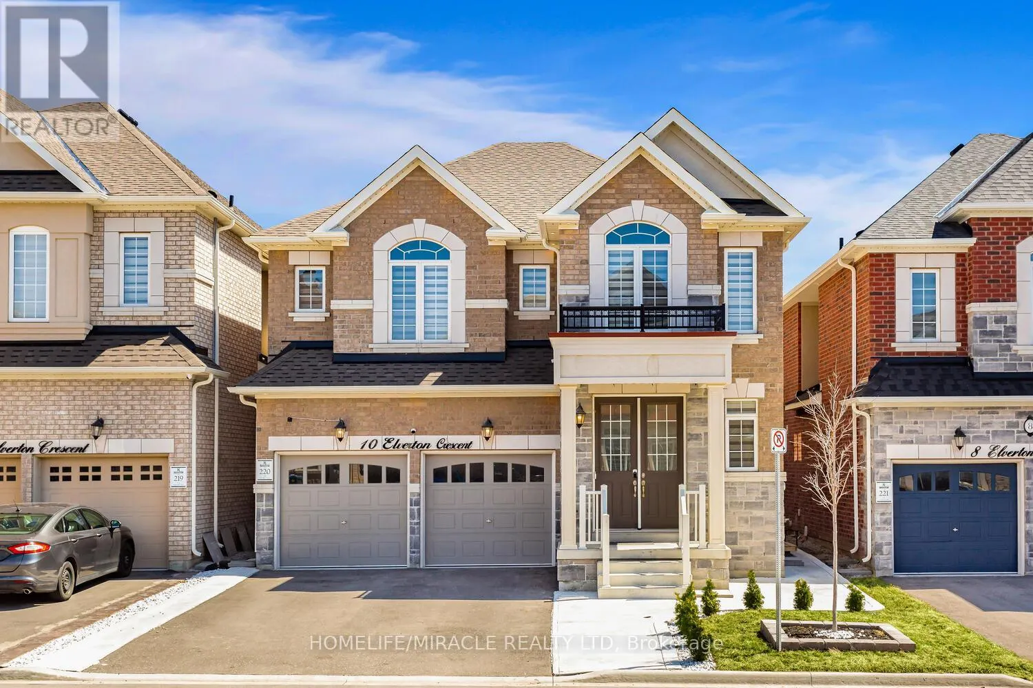 10 ELVERTON CRESCENT