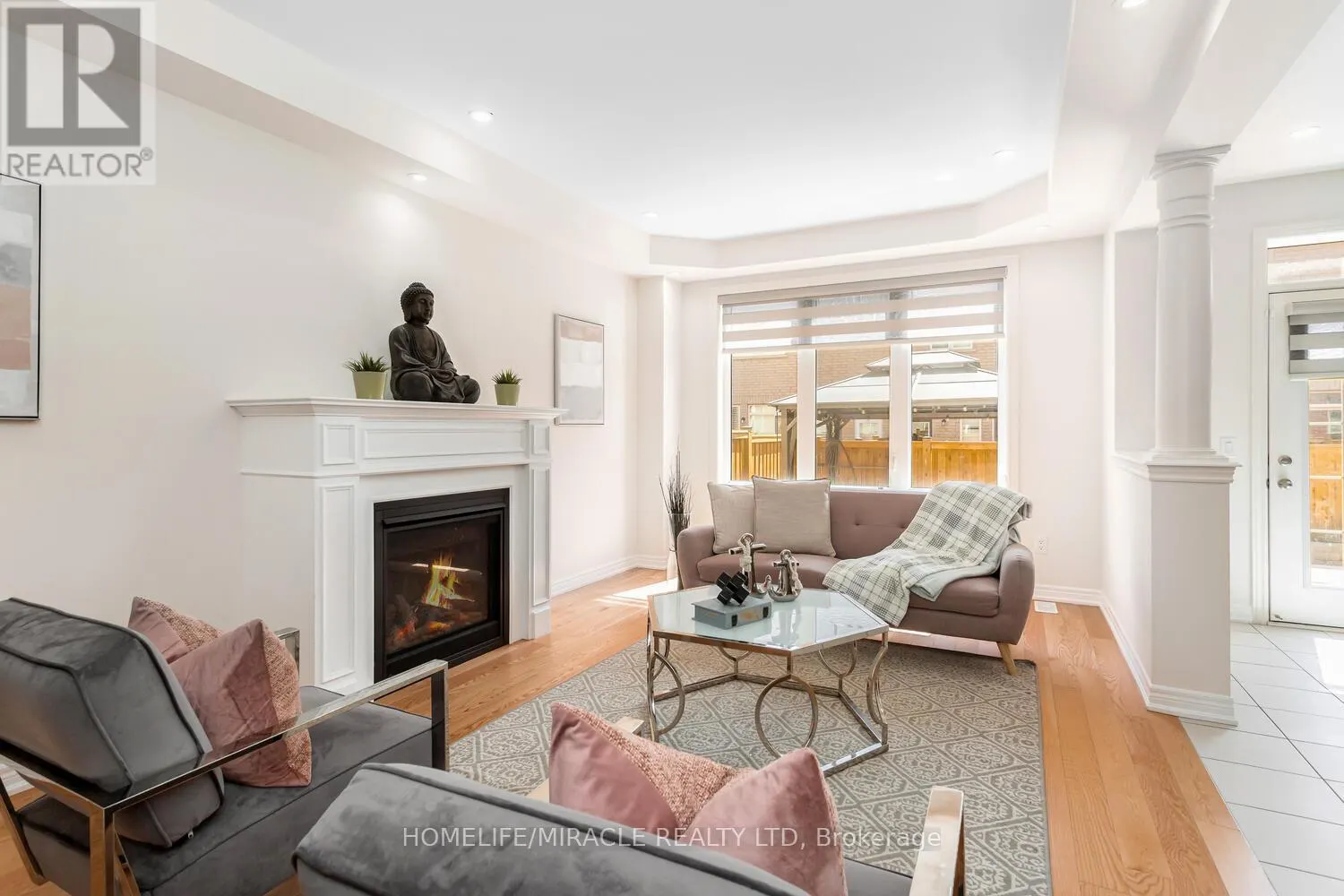 10 ELVERTON CRESCENT