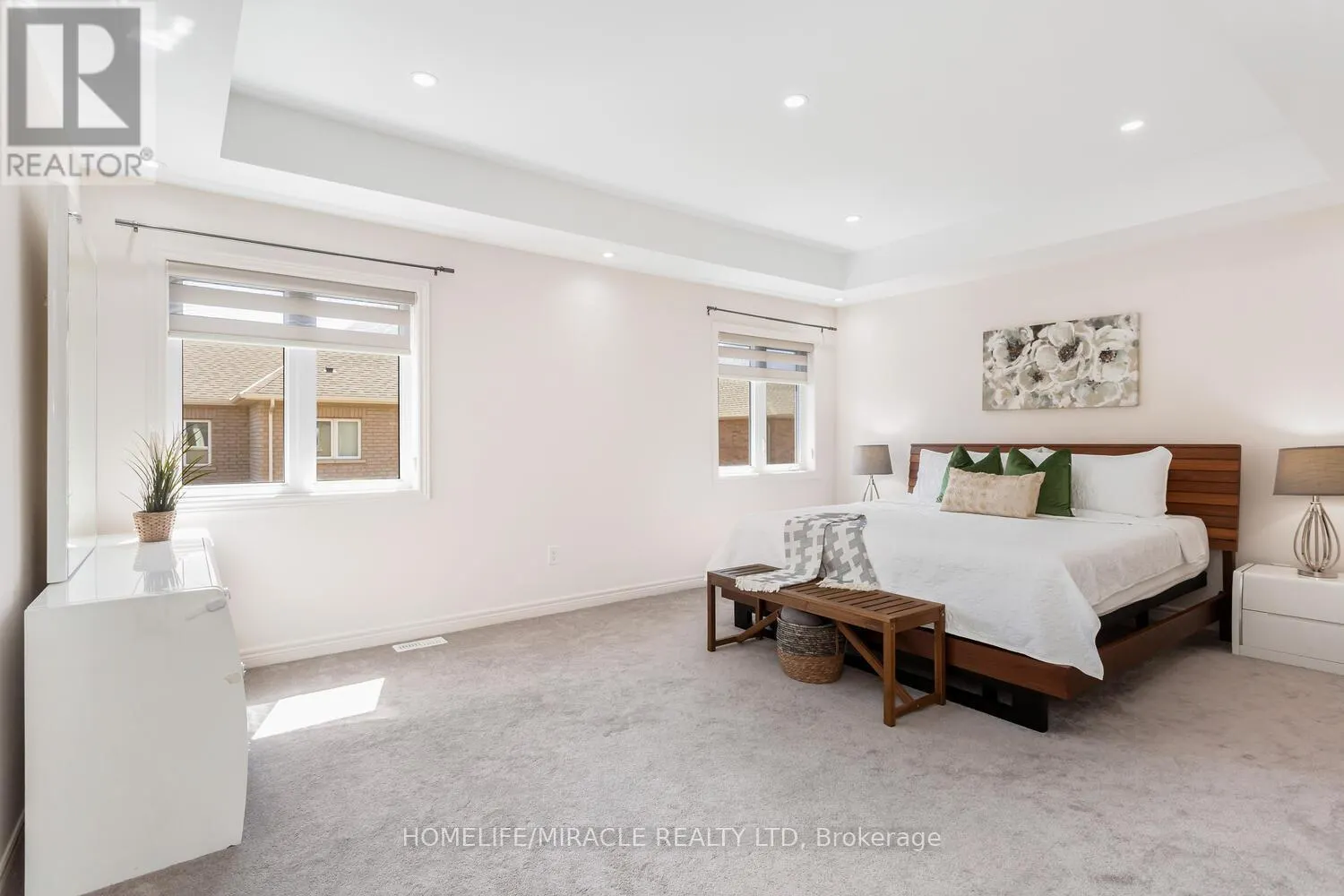 10 ELVERTON CRESCENT