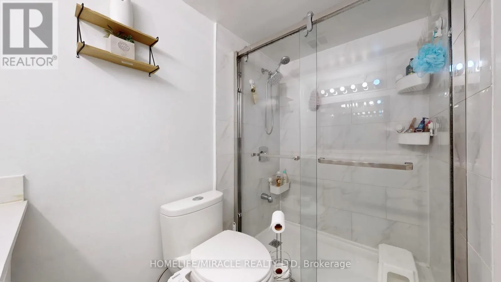 1112 - 15 KENSINGTON ROAD