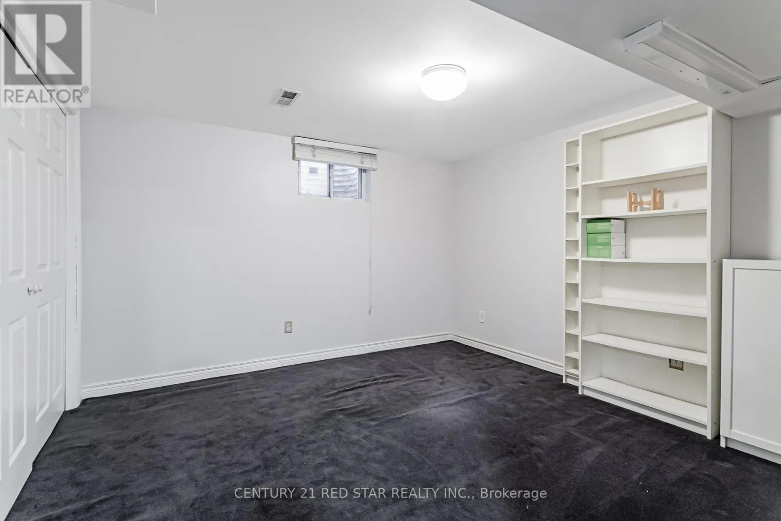56 SILVERTHORNE BUSH DRIVE