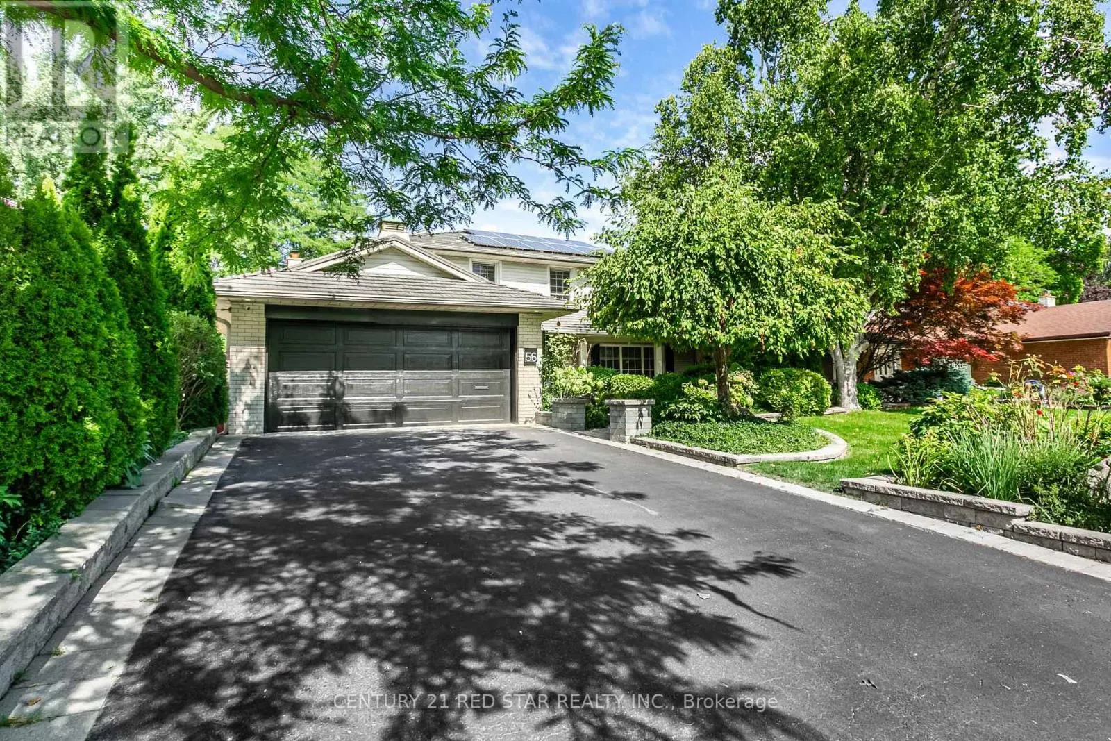 56 SILVERTHORNE BUSH DRIVE