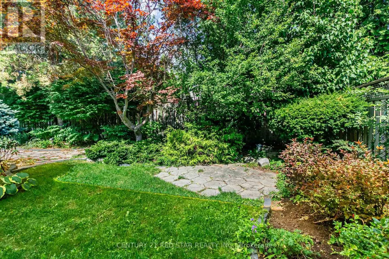 56 SILVERTHORNE BUSH DRIVE