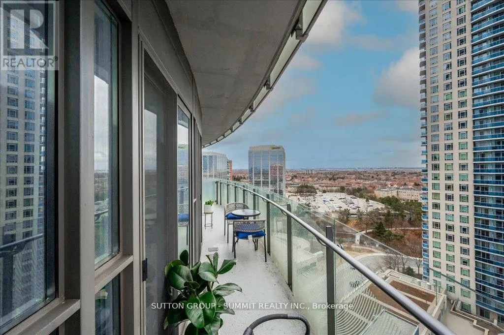 1402 - 50 ABSOLUTE AVENUE