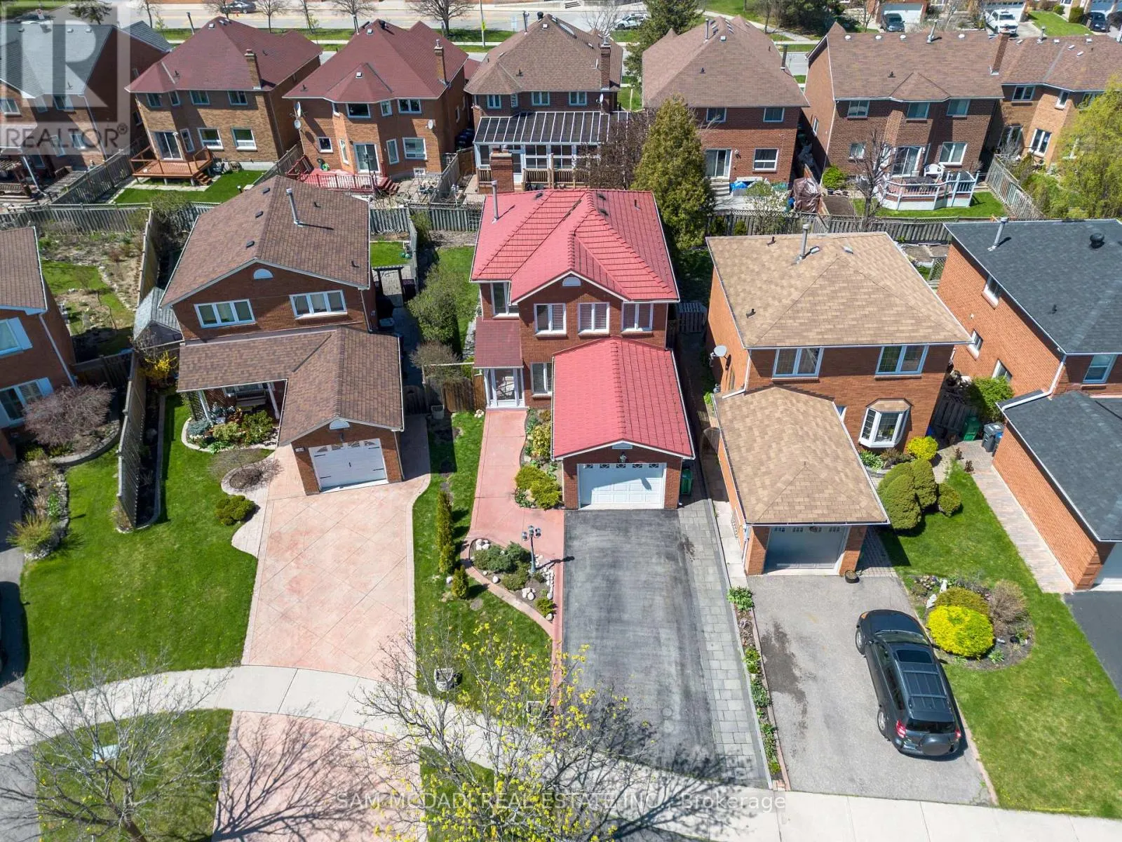 160 TUSCADERO CRESCENT