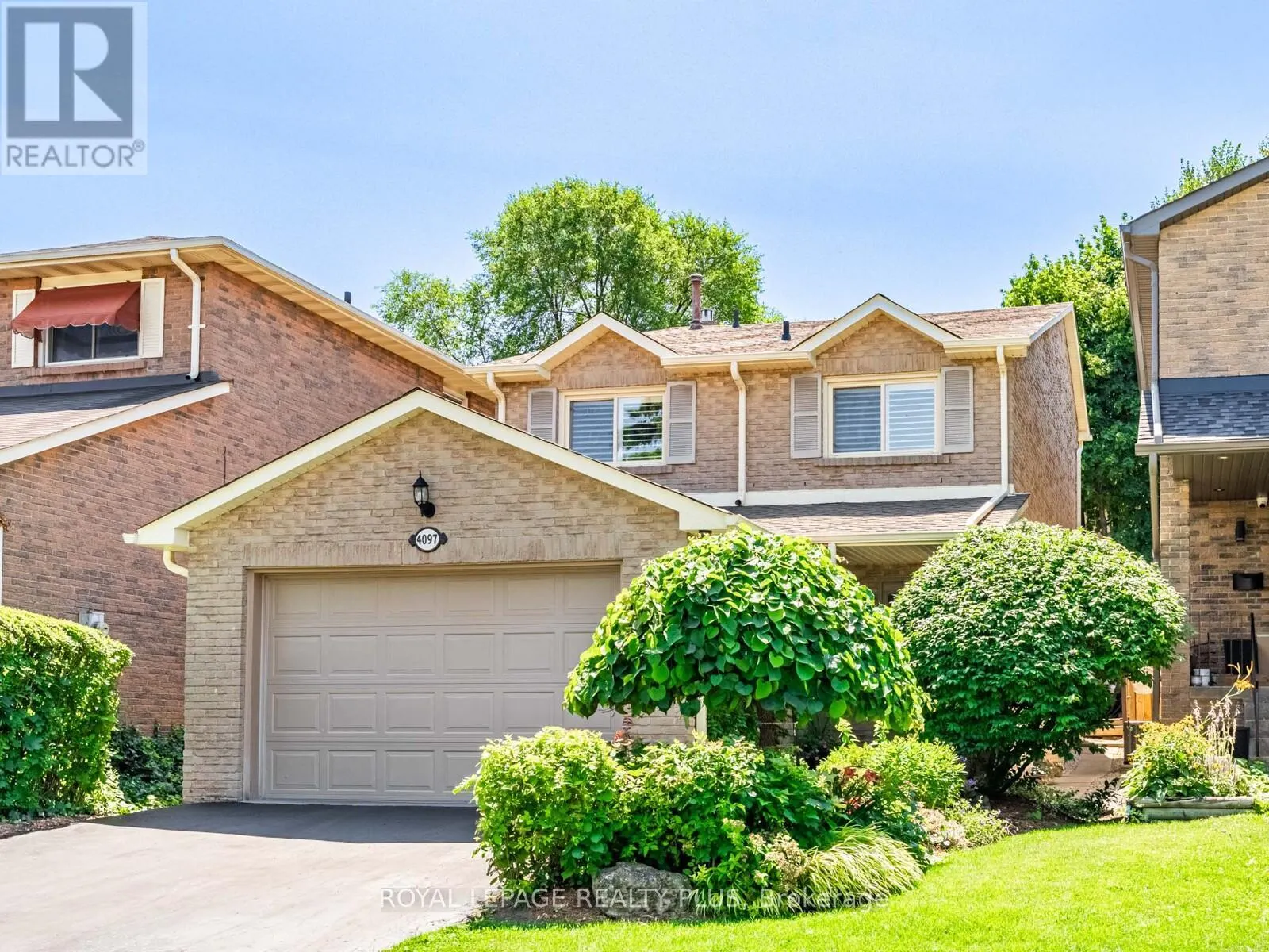 4097 TRAPPER CRESCENT